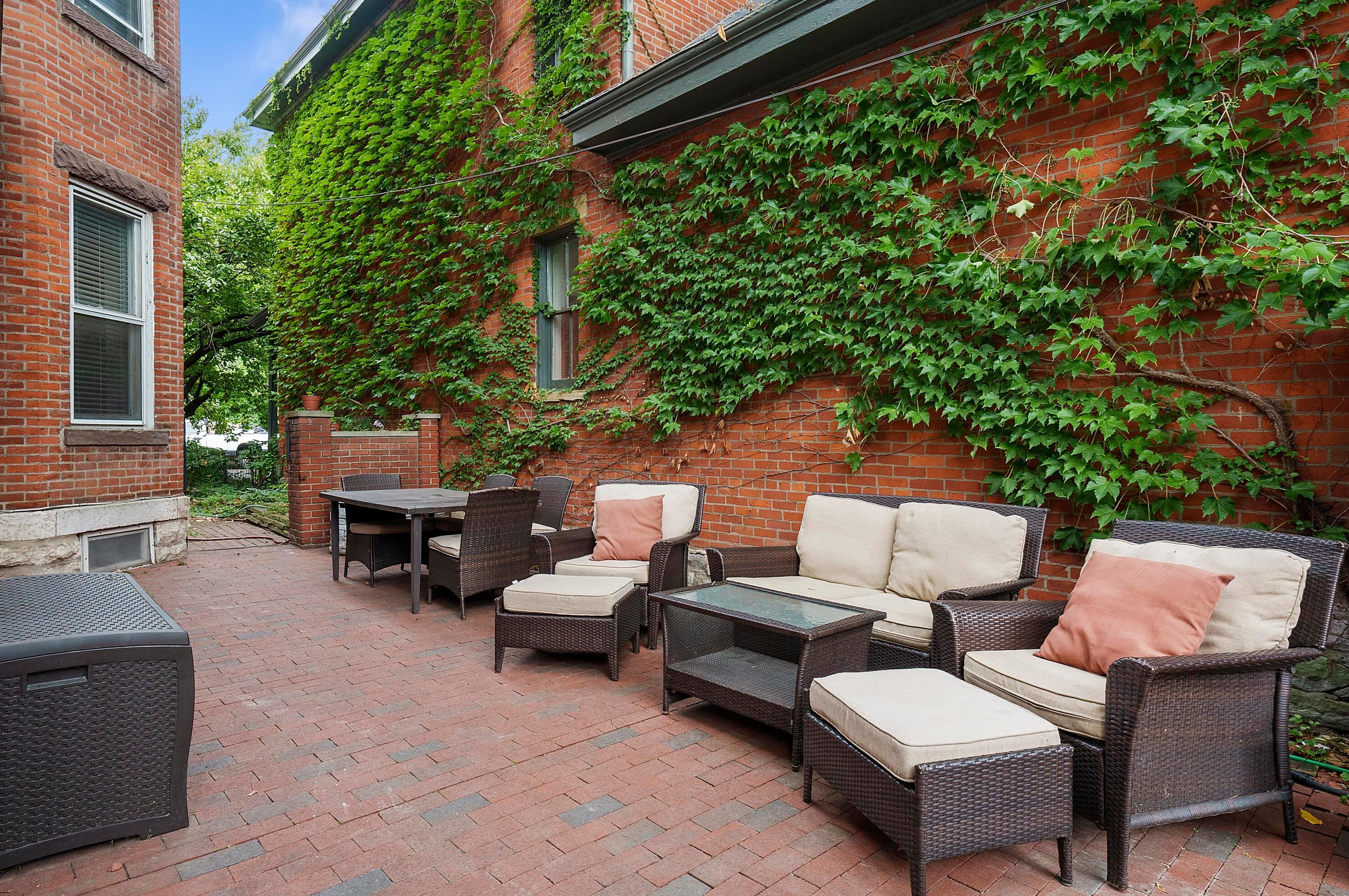 35 Thurman Ave, Columbus OH  43206-3423 exterior