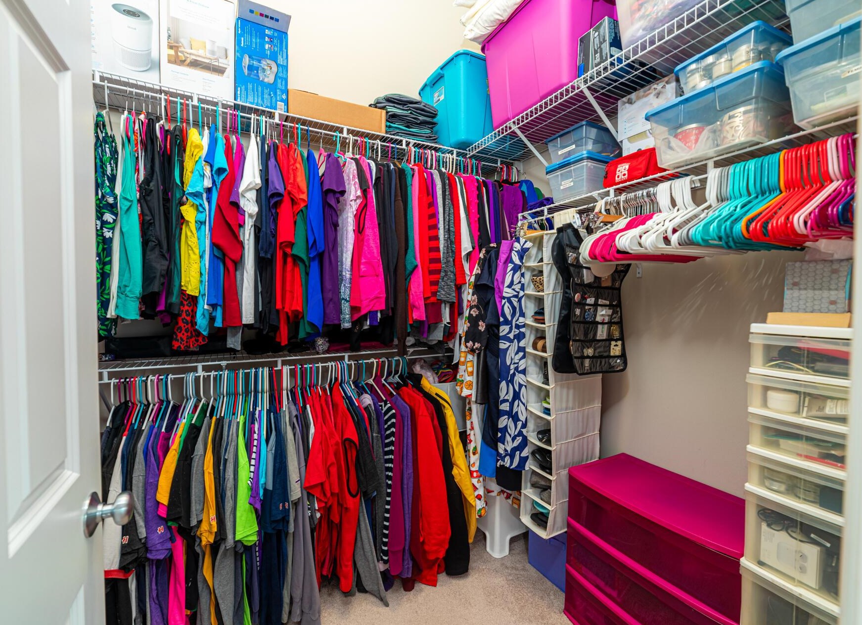 6246 Stockton Trl Way, Columbus OH 43213-4448 exterior