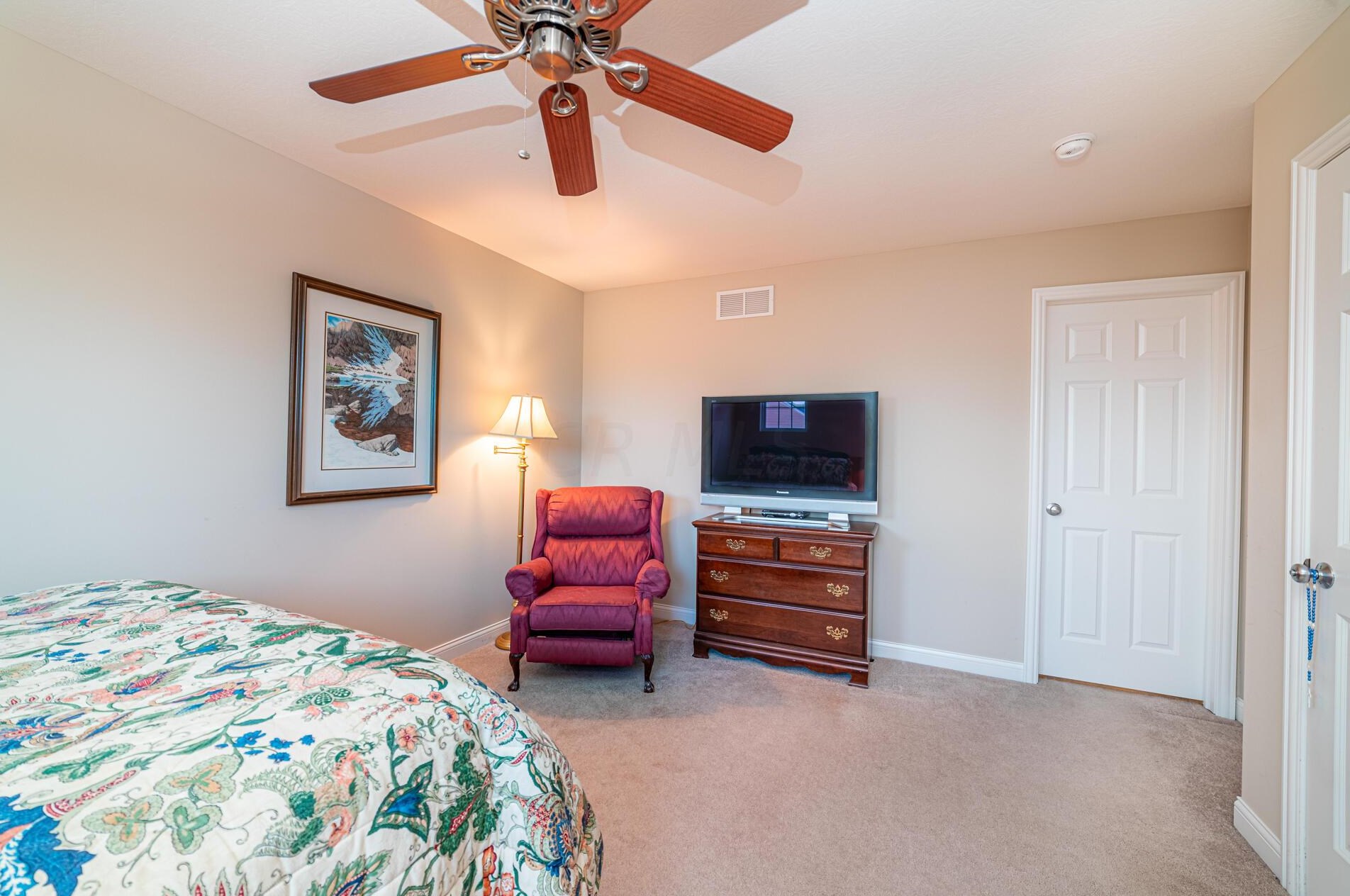 6246 Stockton Trl Way, Columbus OH 43213-4448 exterior