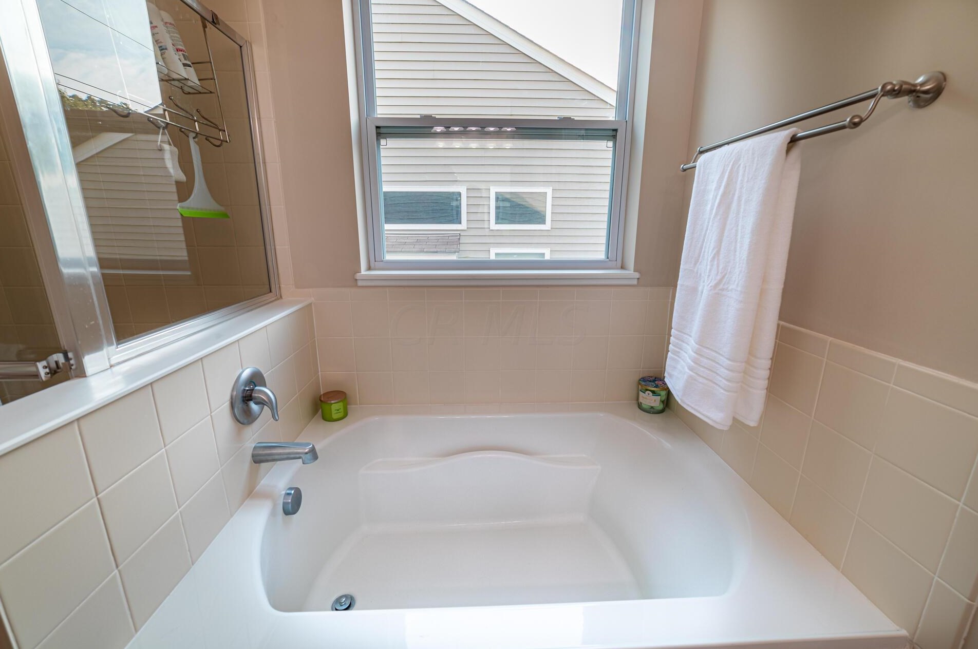 6246 Stockton Trl Way, Columbus OH 43213-4448 exterior