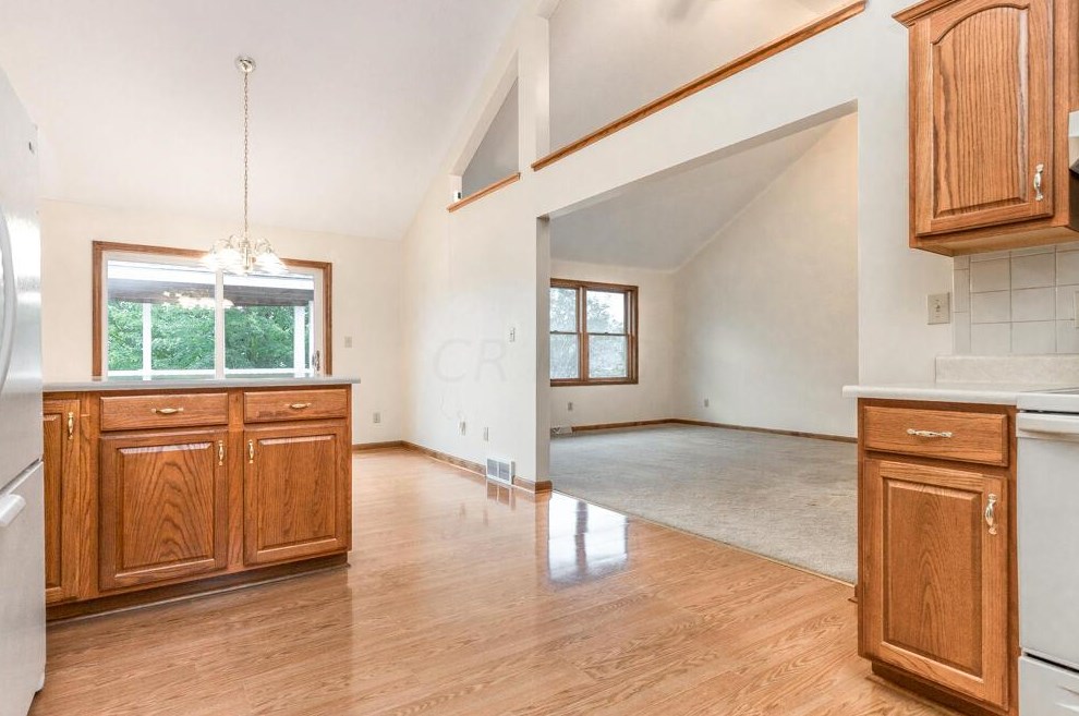 2251 Carper St, Lancaster OH 43130-1285 exterior