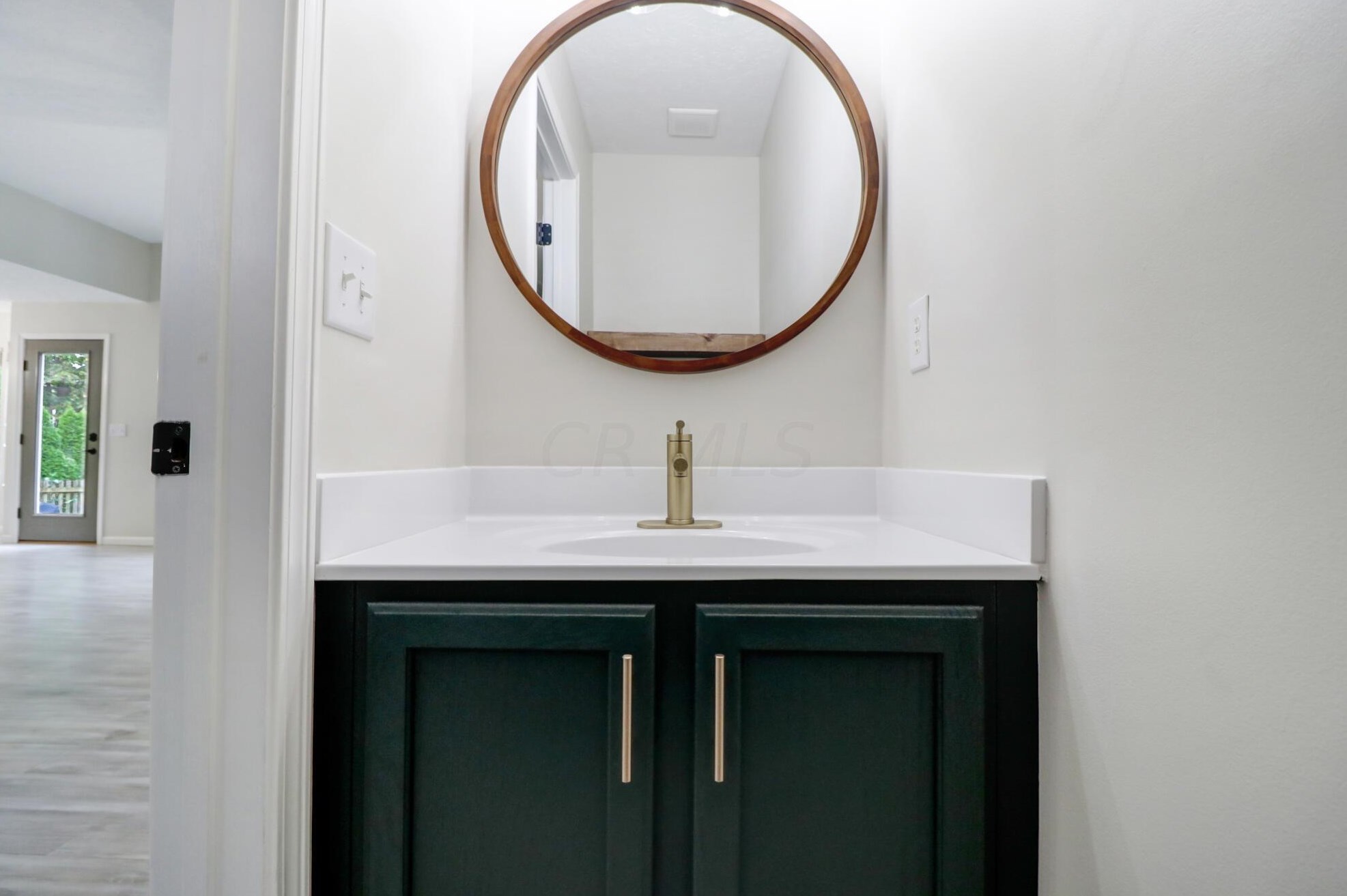 3191 Berkley Pointe Dr, Columbus OH 43230-4880 exterior