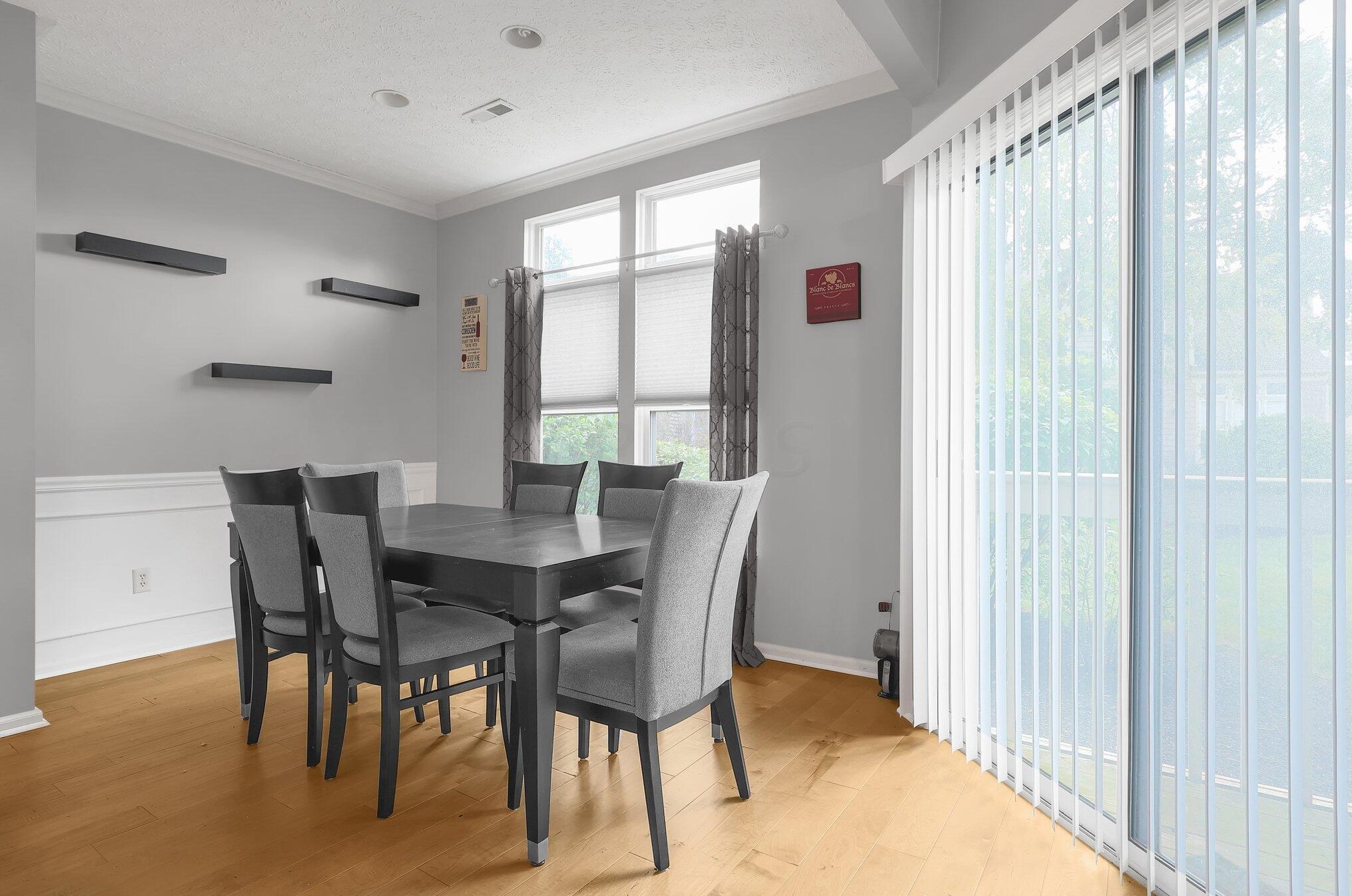 3477 Fishinger Mill Dr, Hilliard OH 43026-9310 exterior