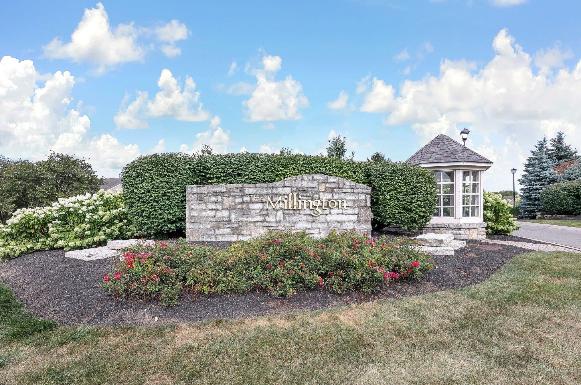 3477 Fishinger Mill Dr, Hilliard OH 43026-9310 exterior