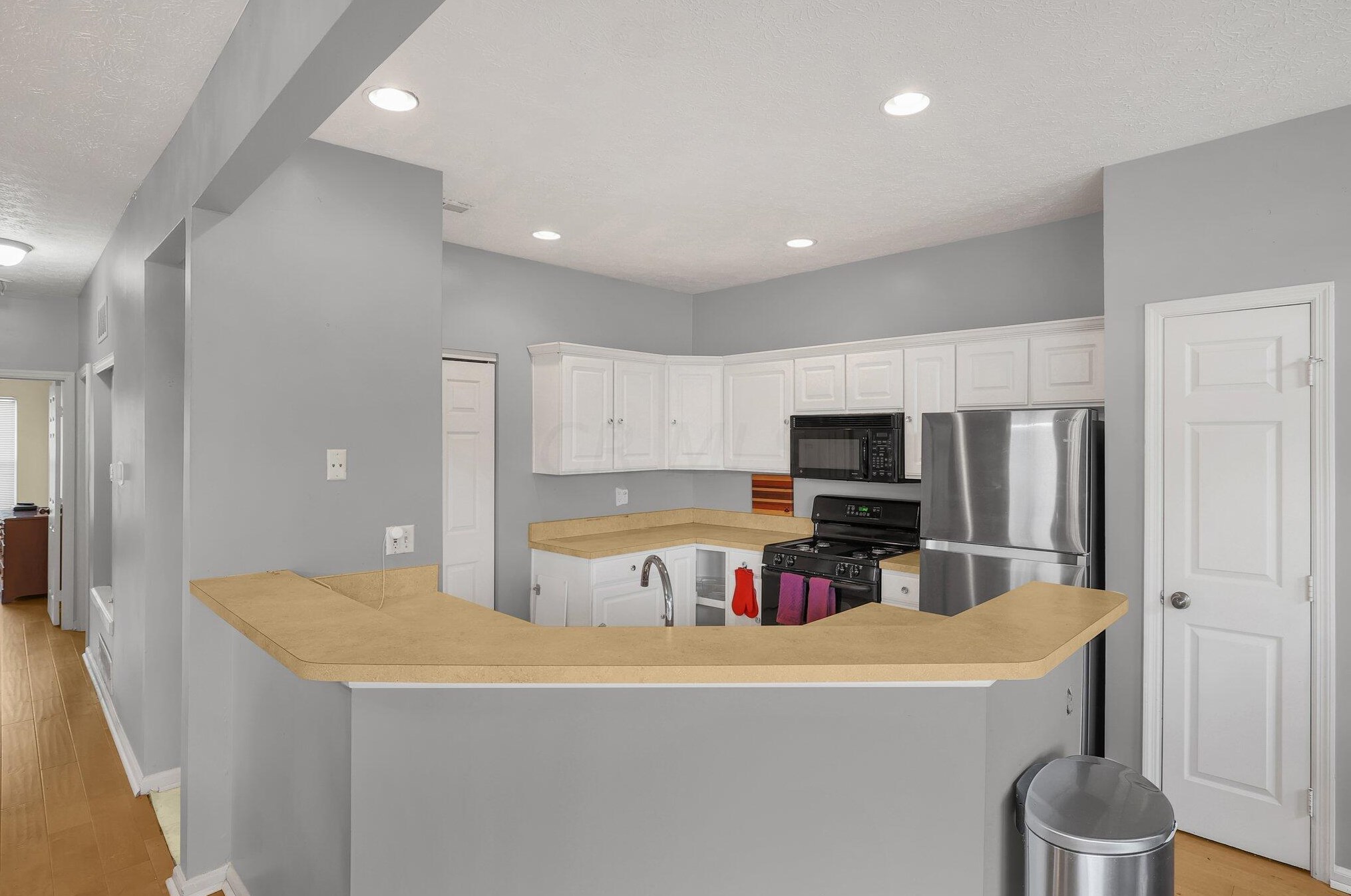 3477 Fishinger Mill Dr, Hilliard OH 43026-9310 exterior