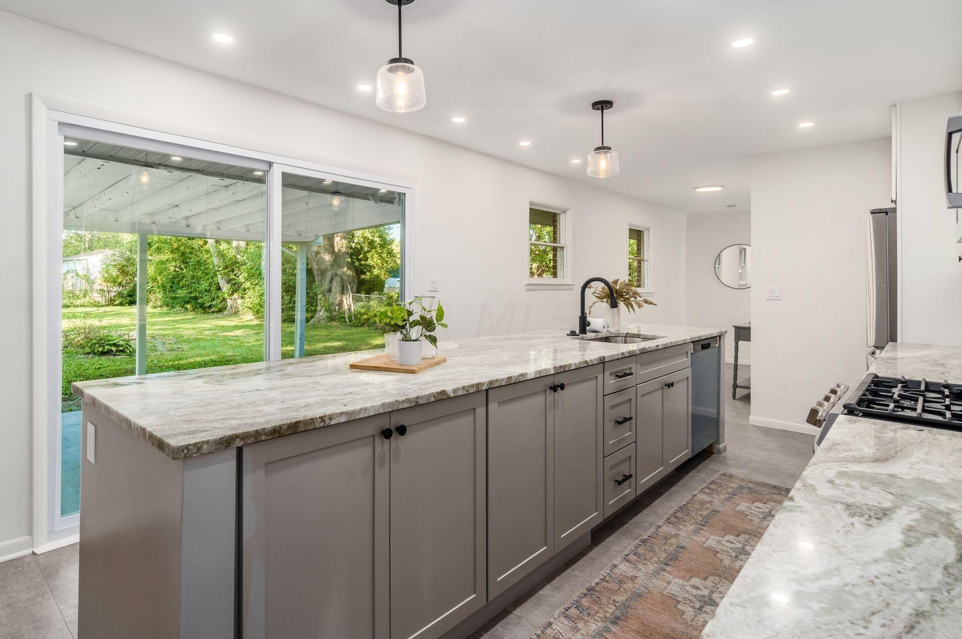 278 Rumsey Rd, Columbus OH 43207-3922 exterior