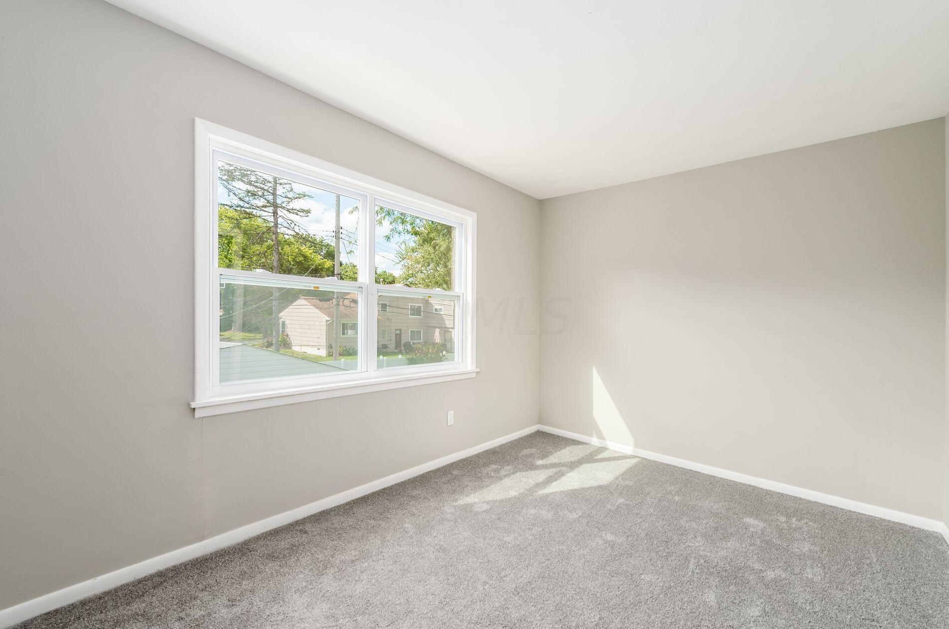 4818 Calvin Dr, Columbus OH 43227-2130 exterior