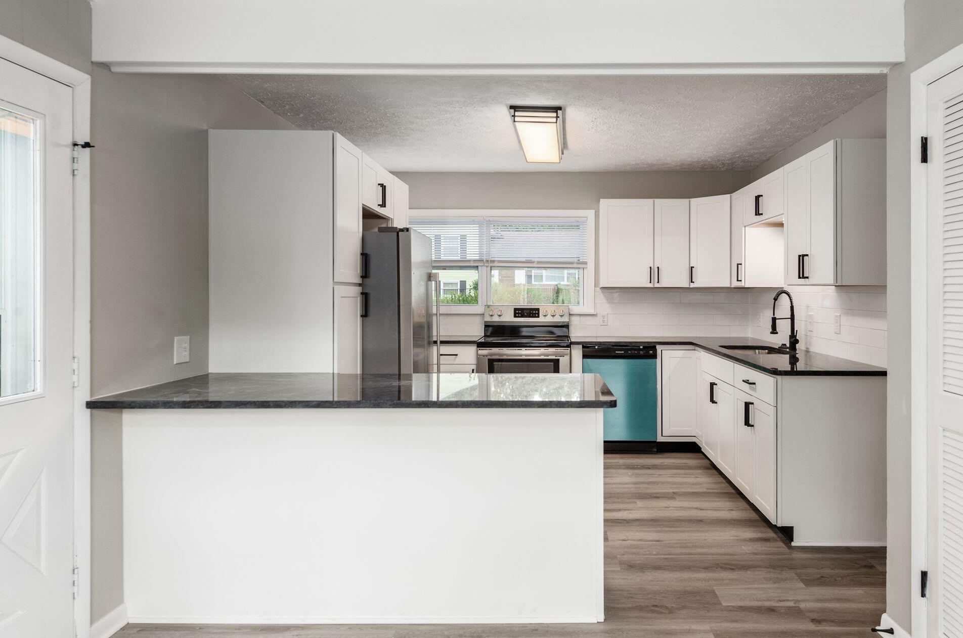 4818 Calvin Dr, Columbus OH 43227-2130 exterior