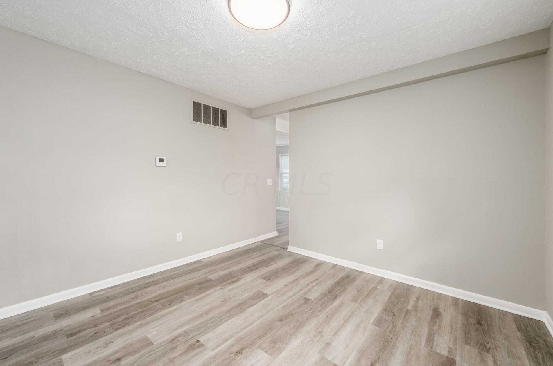 4818 Calvin Dr, Columbus OH 43227-2130 exterior