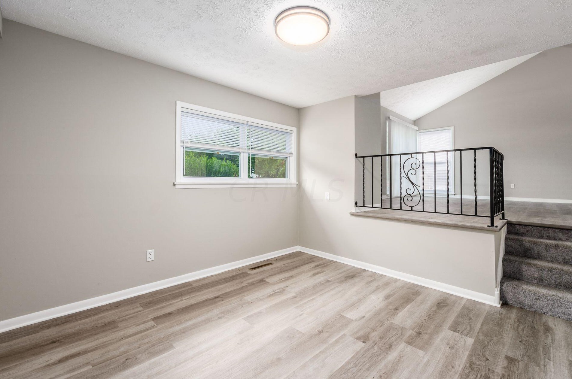 4818 Calvin Dr, Columbus OH 43227-2130 exterior