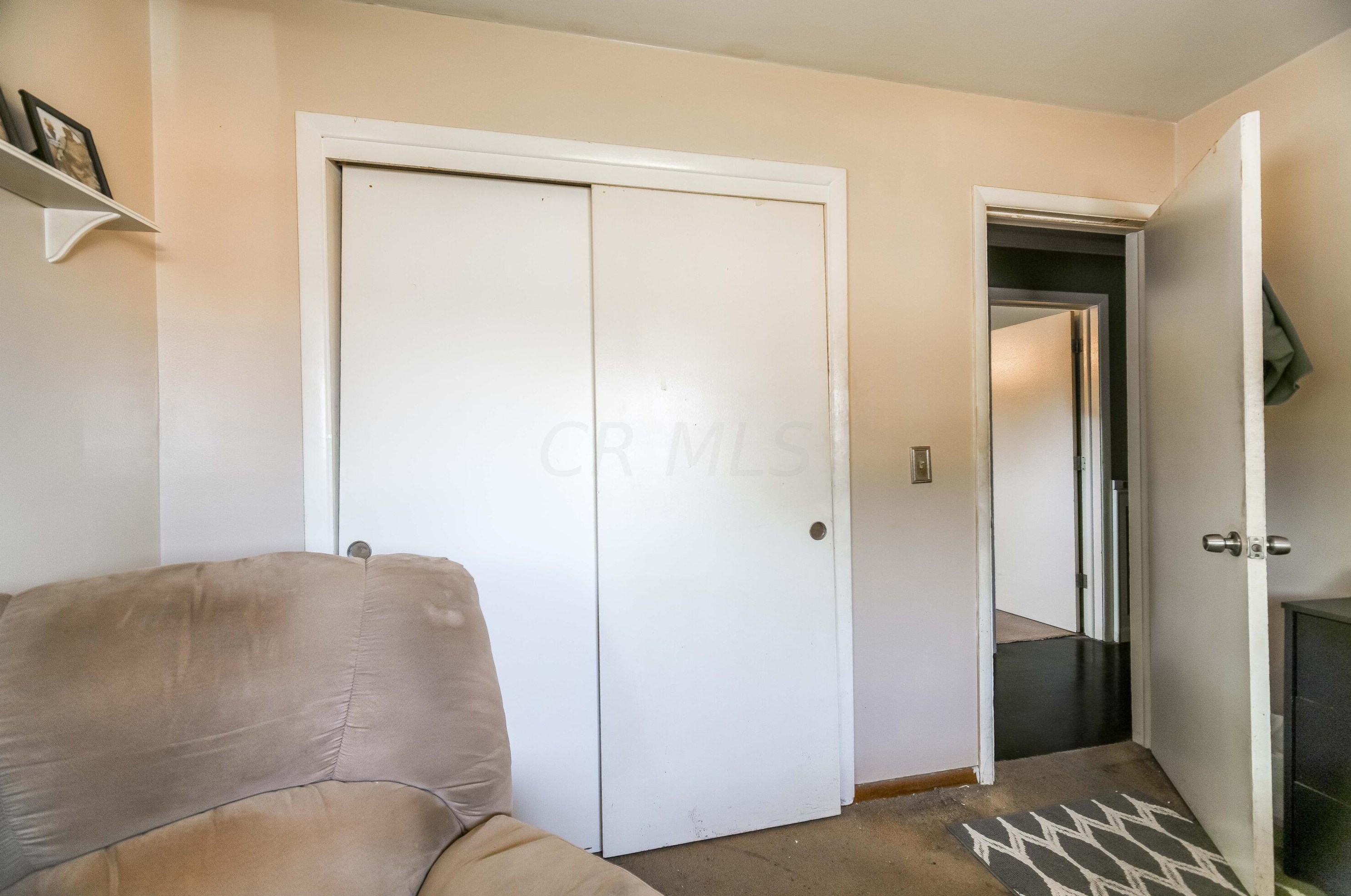 5139 Kingshill Dr, Columbus OH 43229-5509 exterior