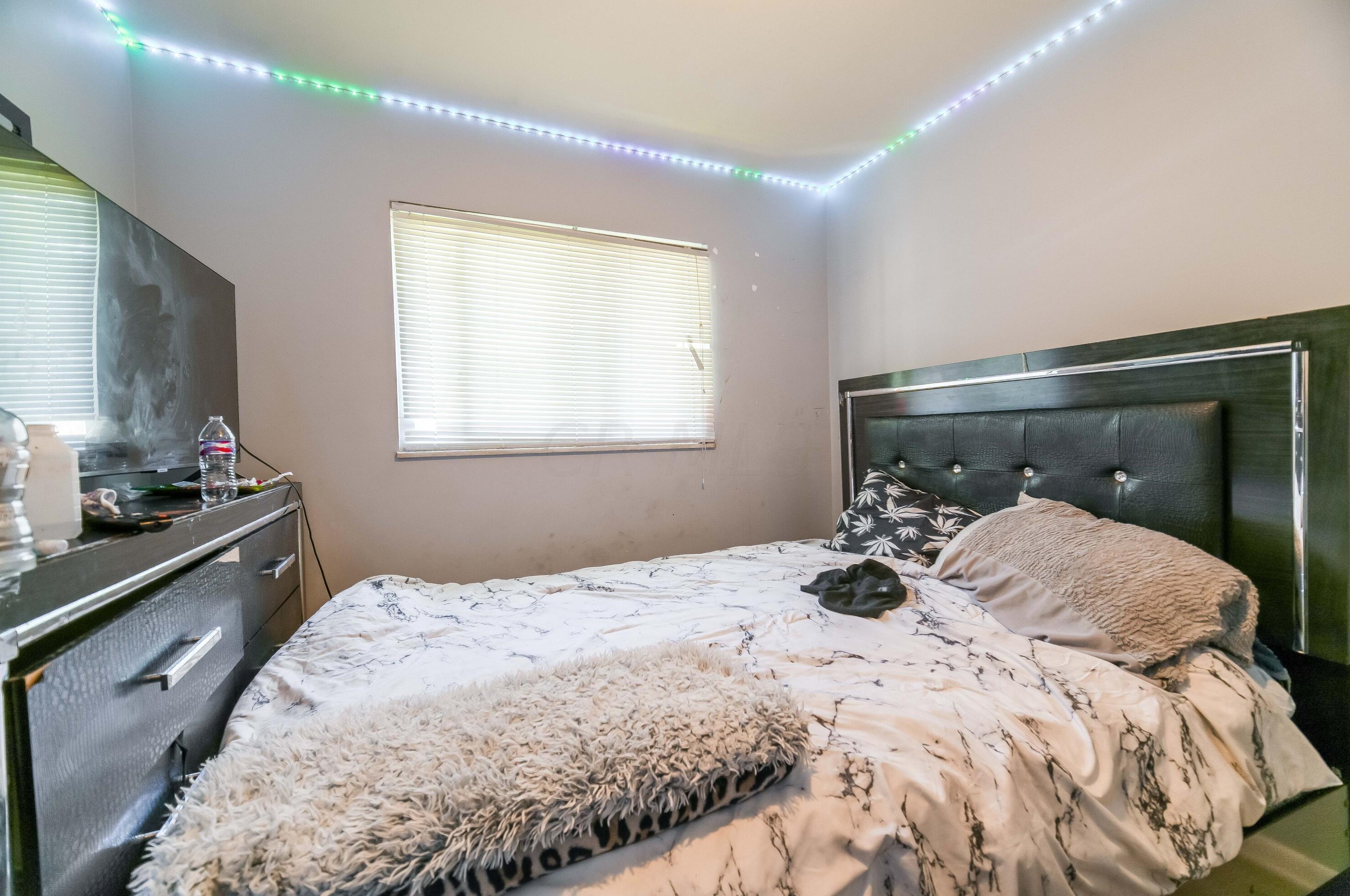 5139 Kingshill Dr, Columbus OH 43229-5509 exterior