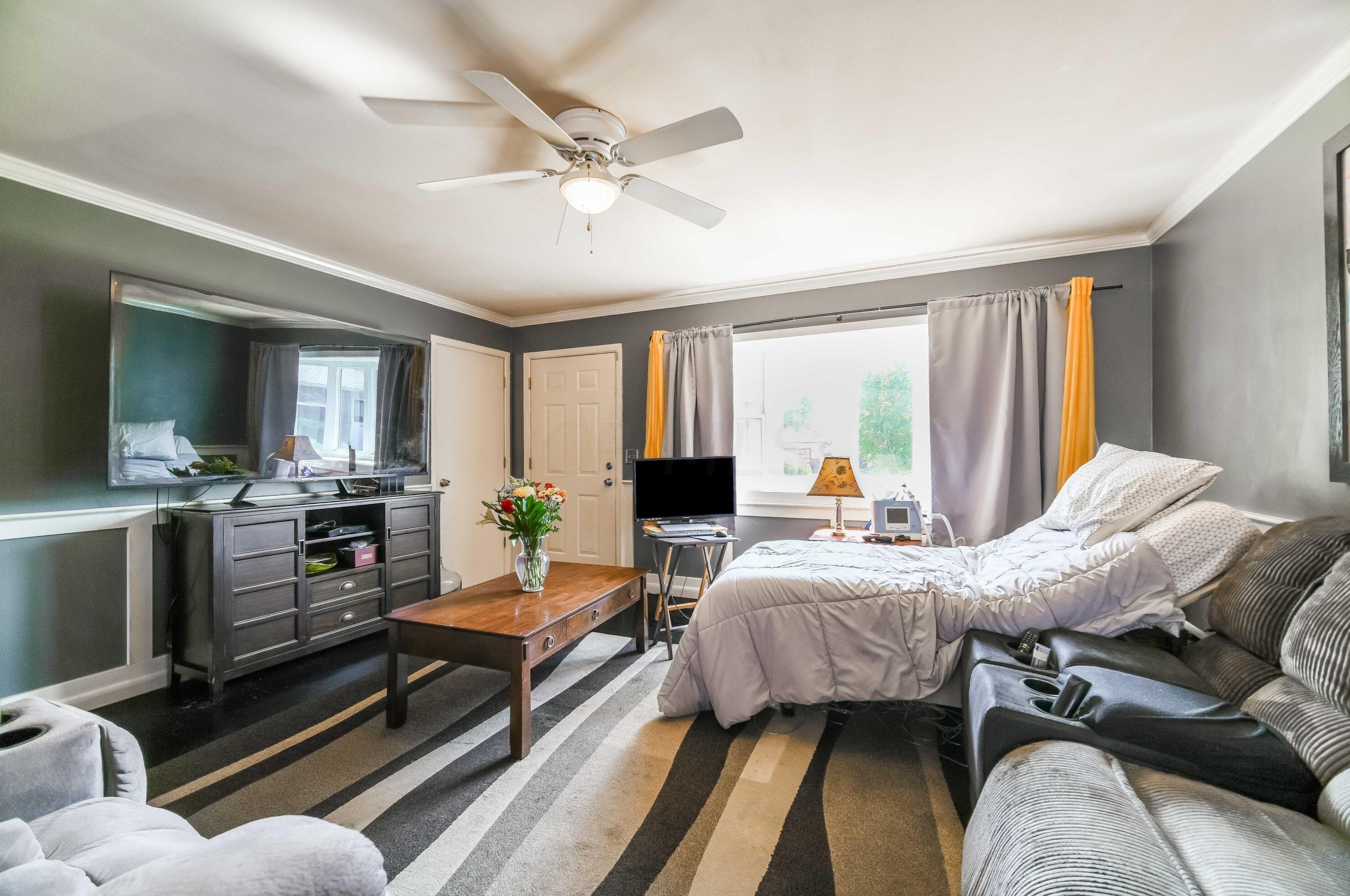 5139 Kingshill Dr, Columbus OH 43229-5509 exterior