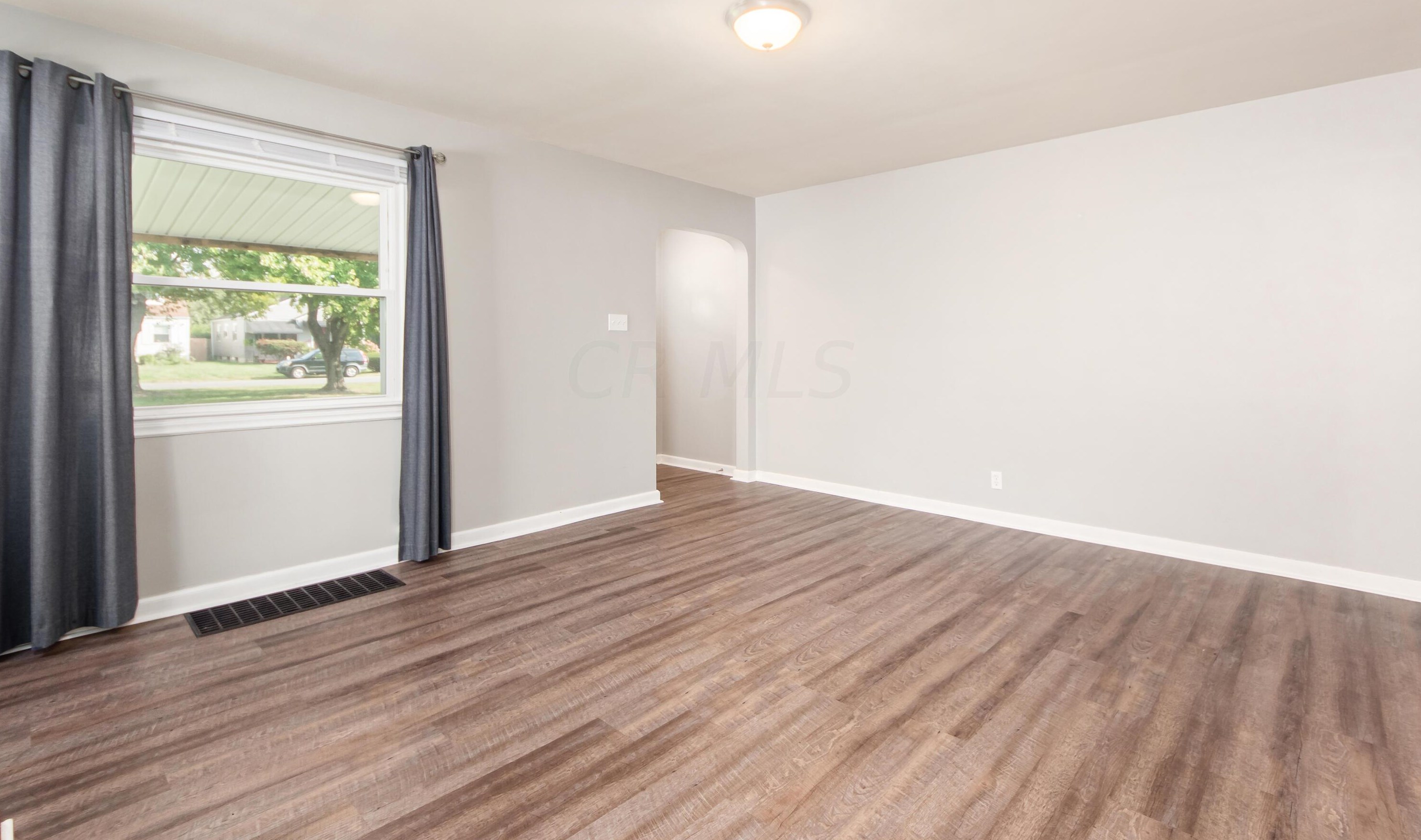 1811 Bide A Wee Park Ave, Columbus OH  43205-3040 exterior