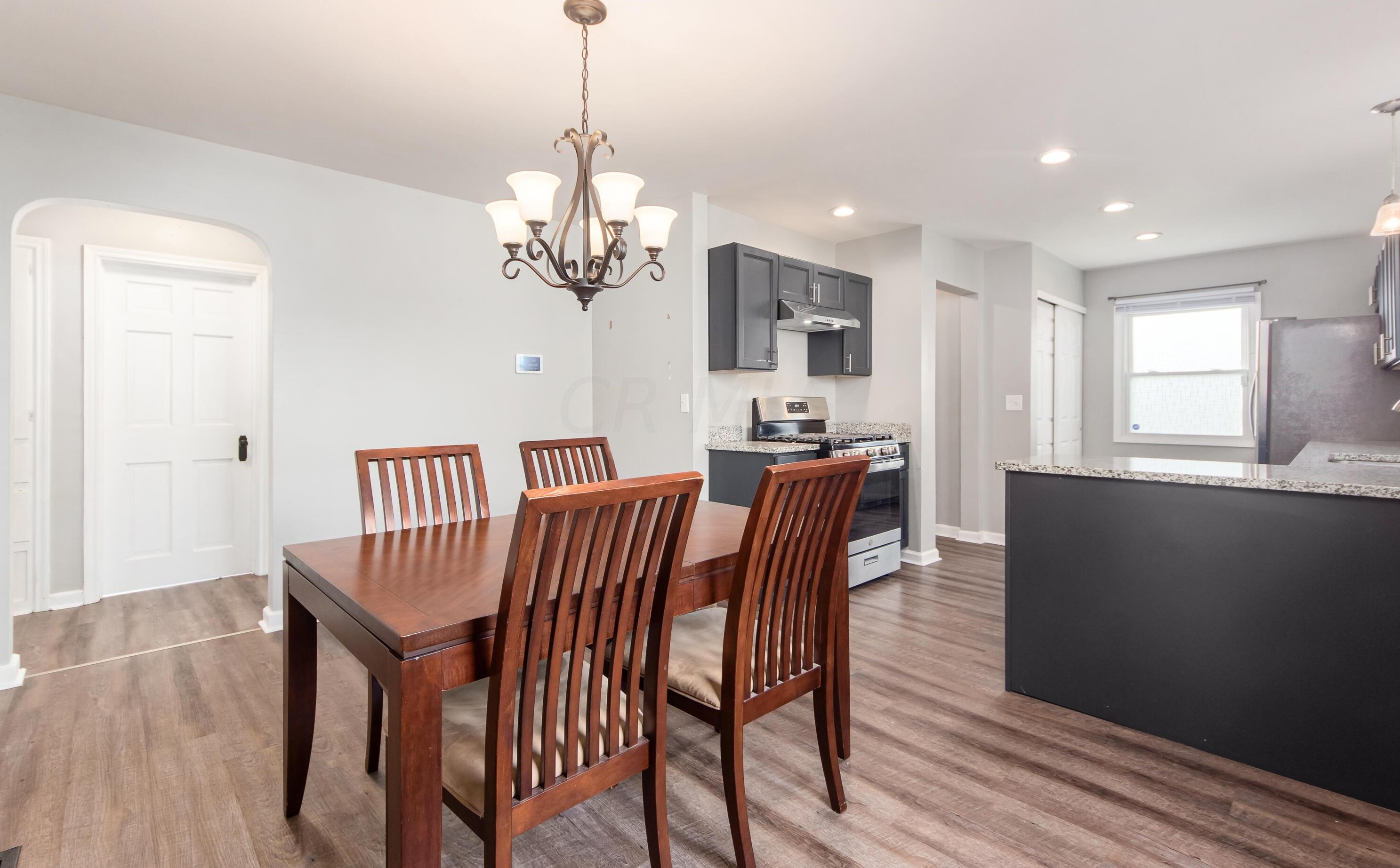 1811 Bide A Wee Park Ave, Columbus OH  43205-3040 exterior