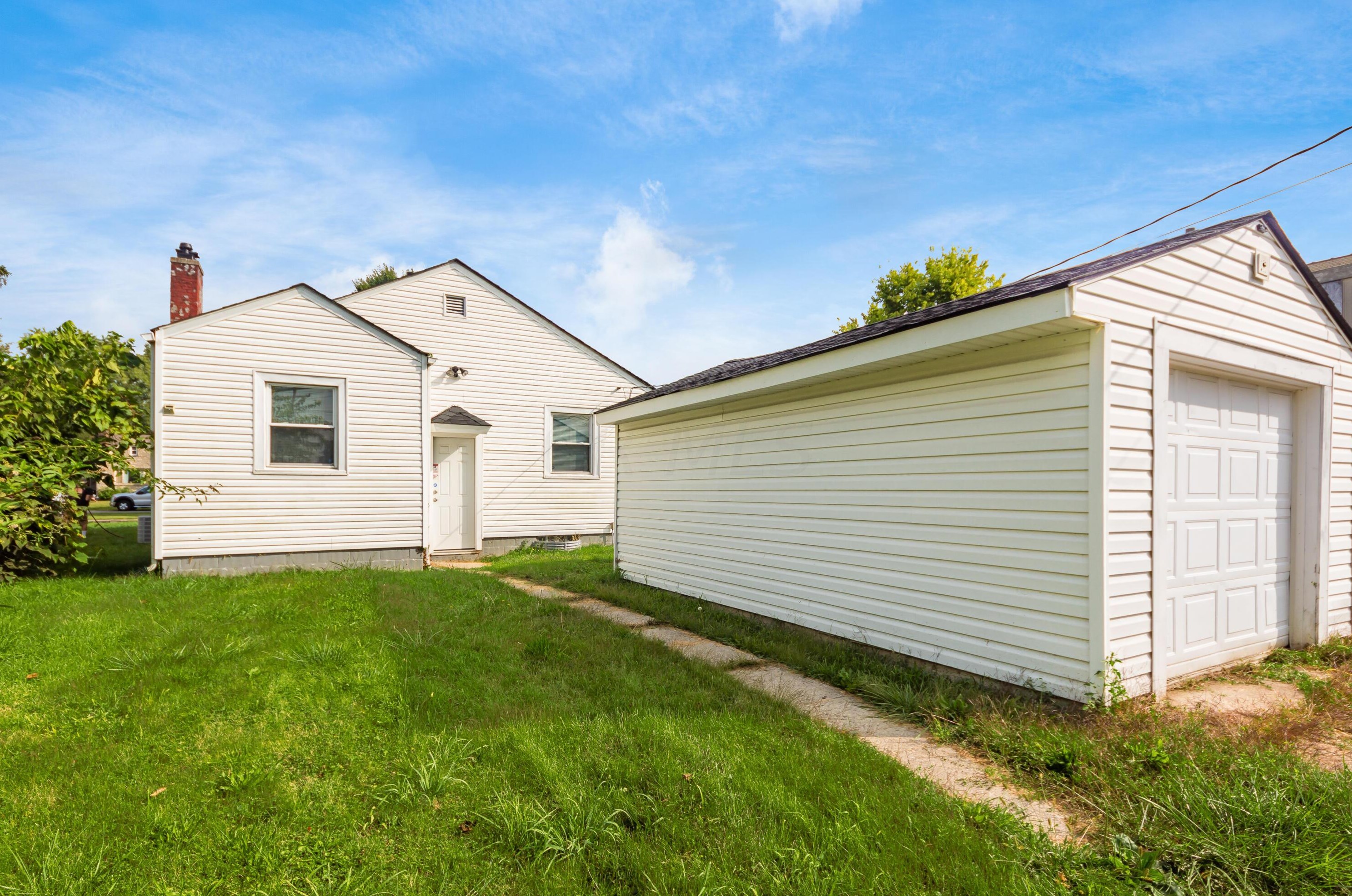 1811 Bide A Wee Park Ave, Columbus OH  43205-3040 exterior