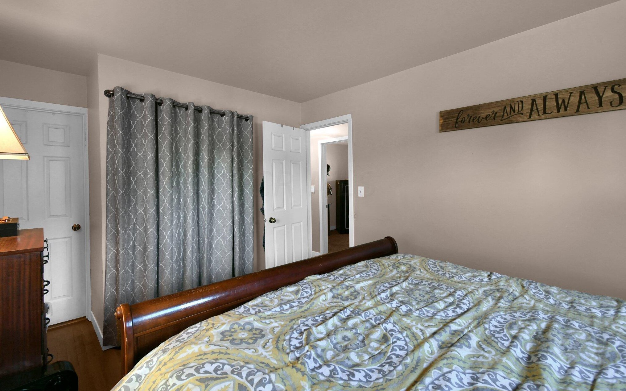 5430 Roche Dr, Columbus OH 43229-4279 exterior