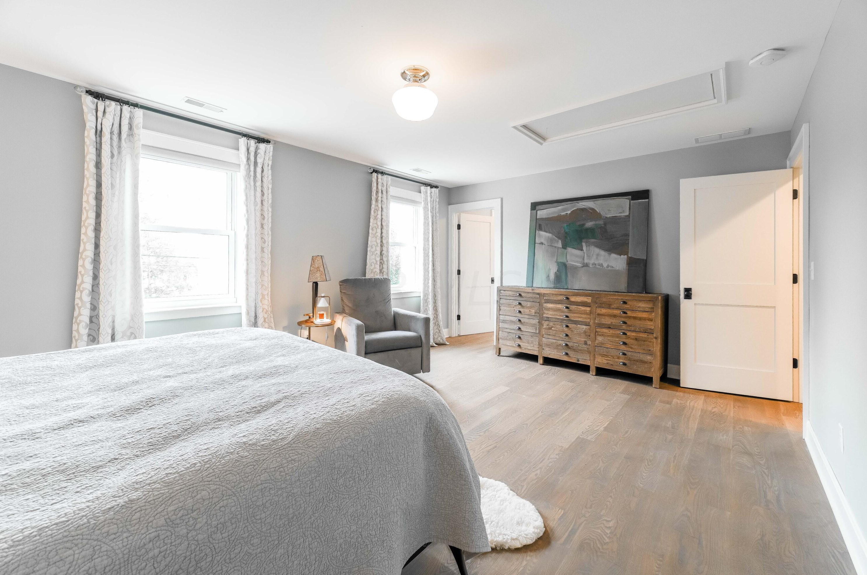 1643 Doone Rd, Columbus OH 43221-3939 exterior