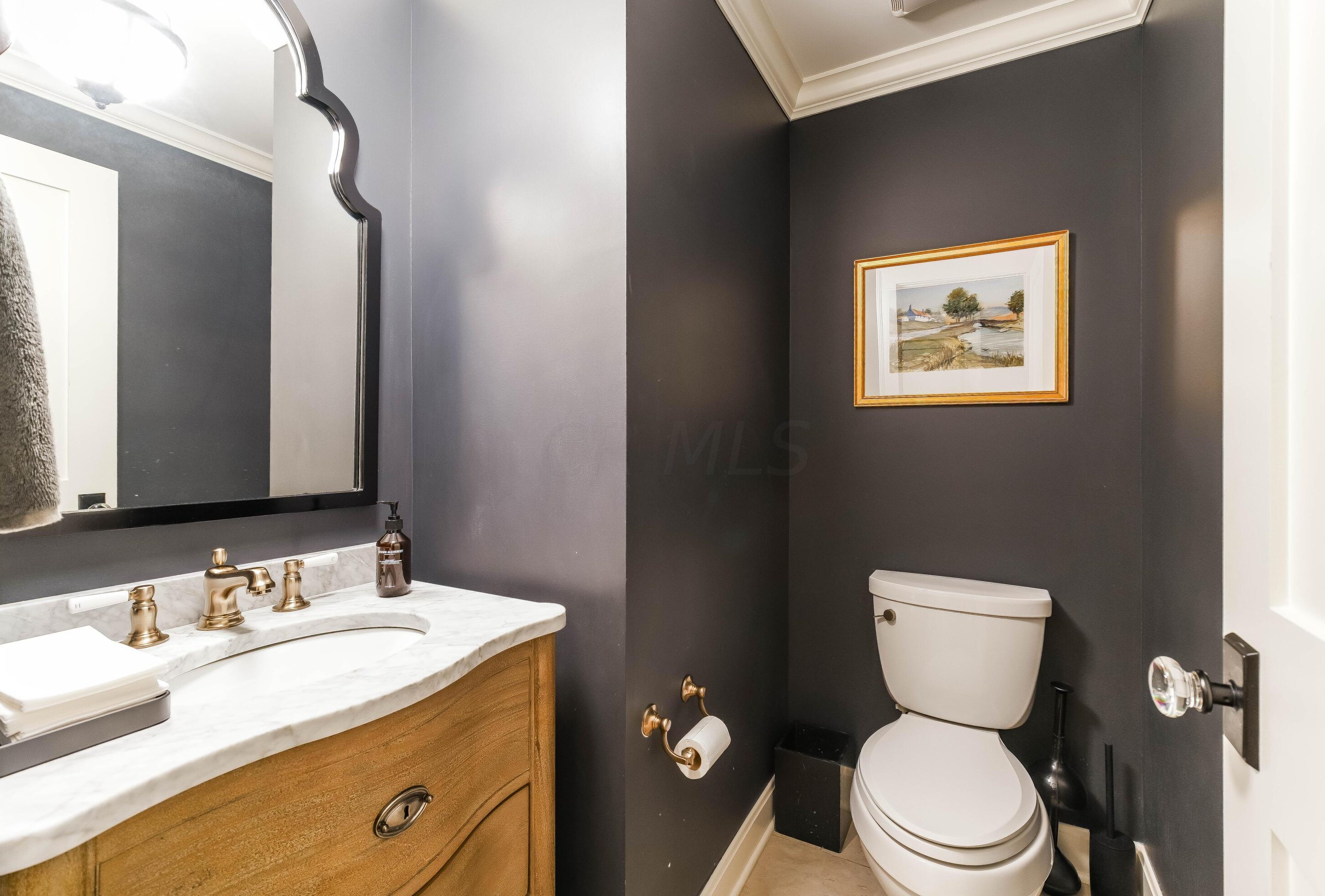 1643 Doone Rd, Columbus OH 43221-3939 exterior