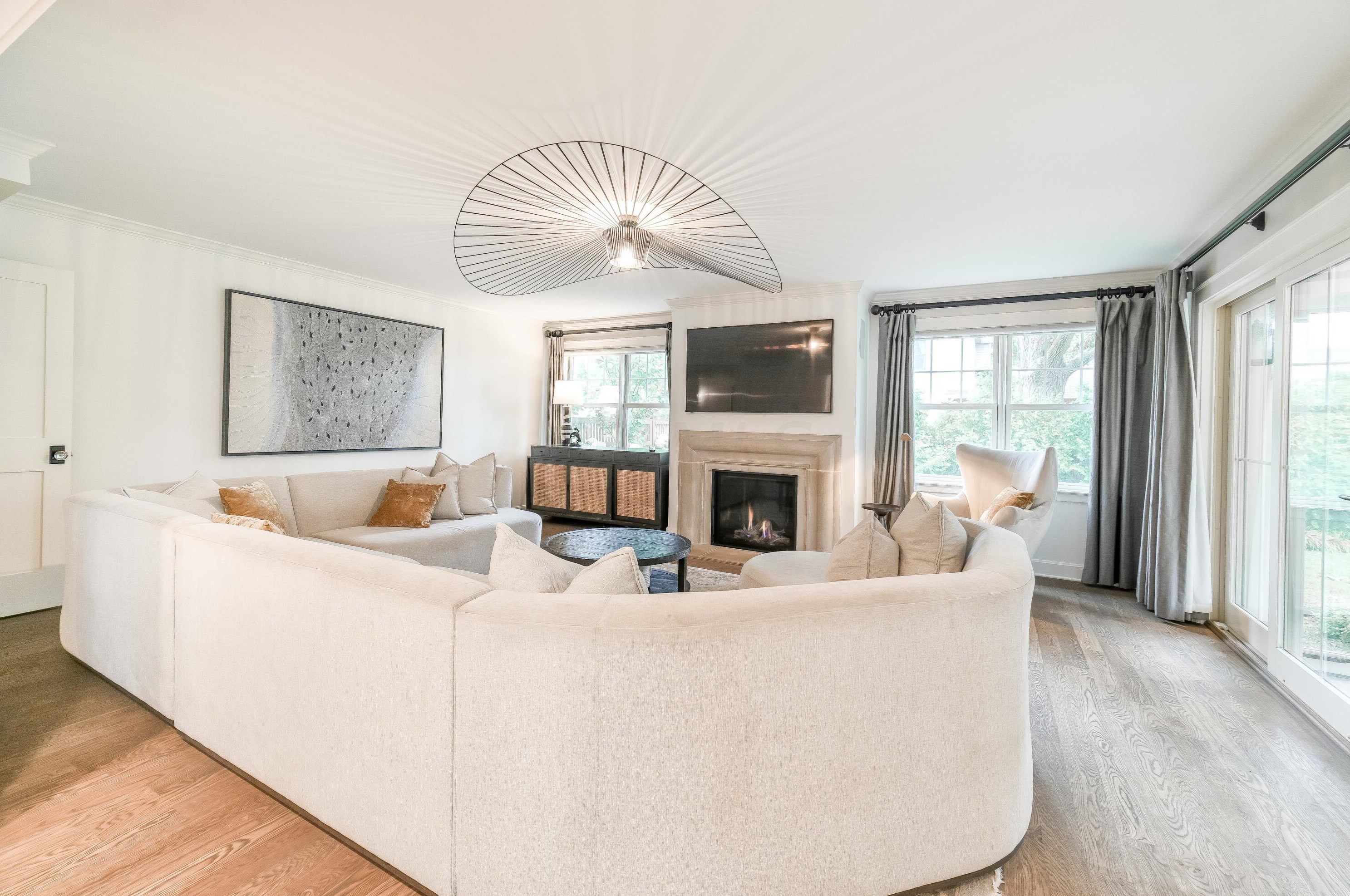 1643 Doone Rd, Columbus OH 43221-3939 exterior