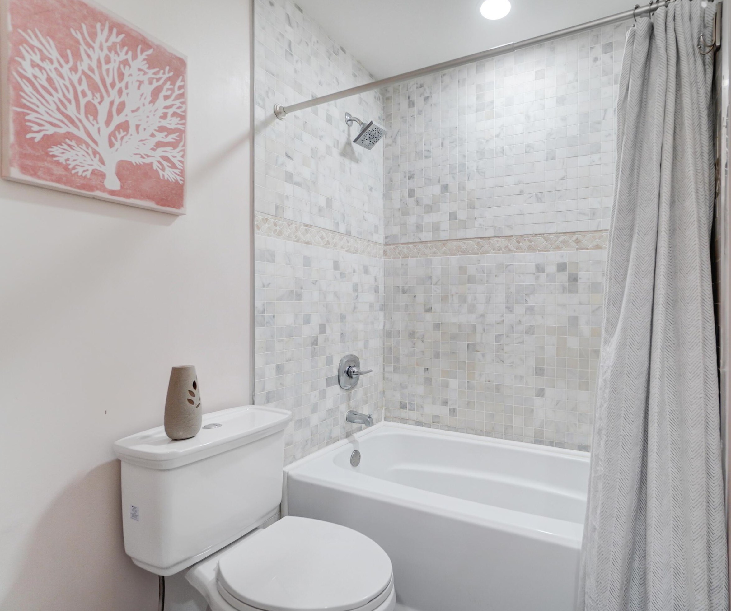 3857 Glenfield Rd, Columbus OH 43232-9501 exterior