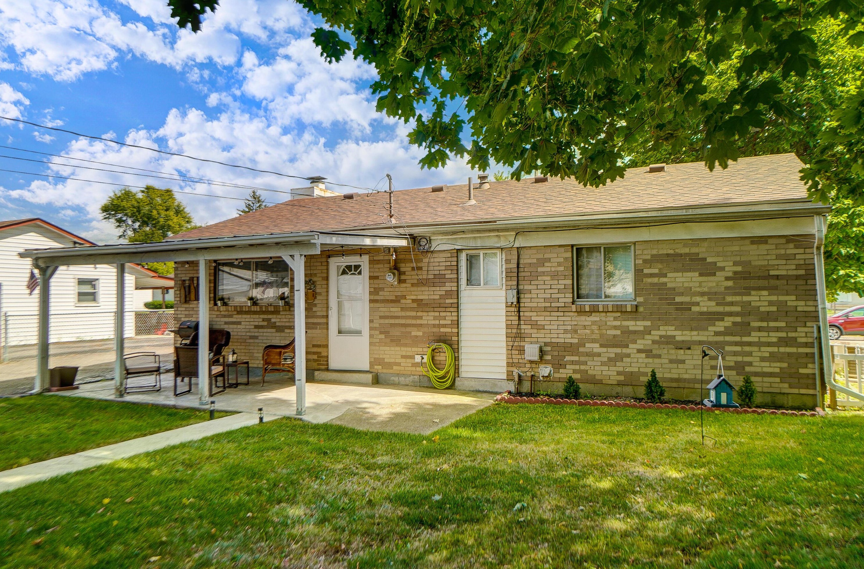 3857 Glenfield Rd, Columbus OH 43232-9501 exterior