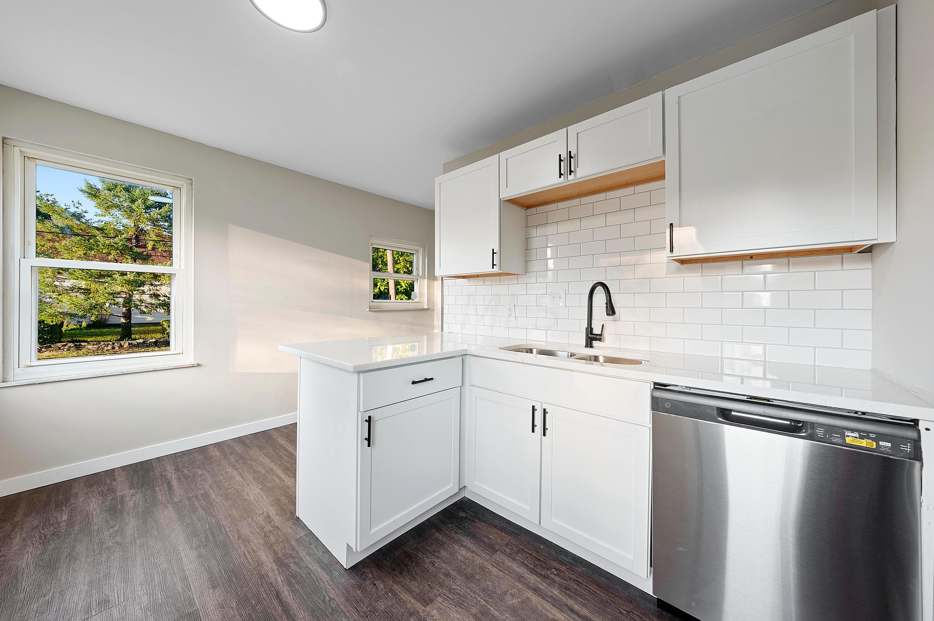 3077 Dresden St, Columbus OH  43224-4266 exterior