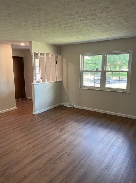 1991 Mackenzie Dr, Columbus OH  43220-2995 exterior