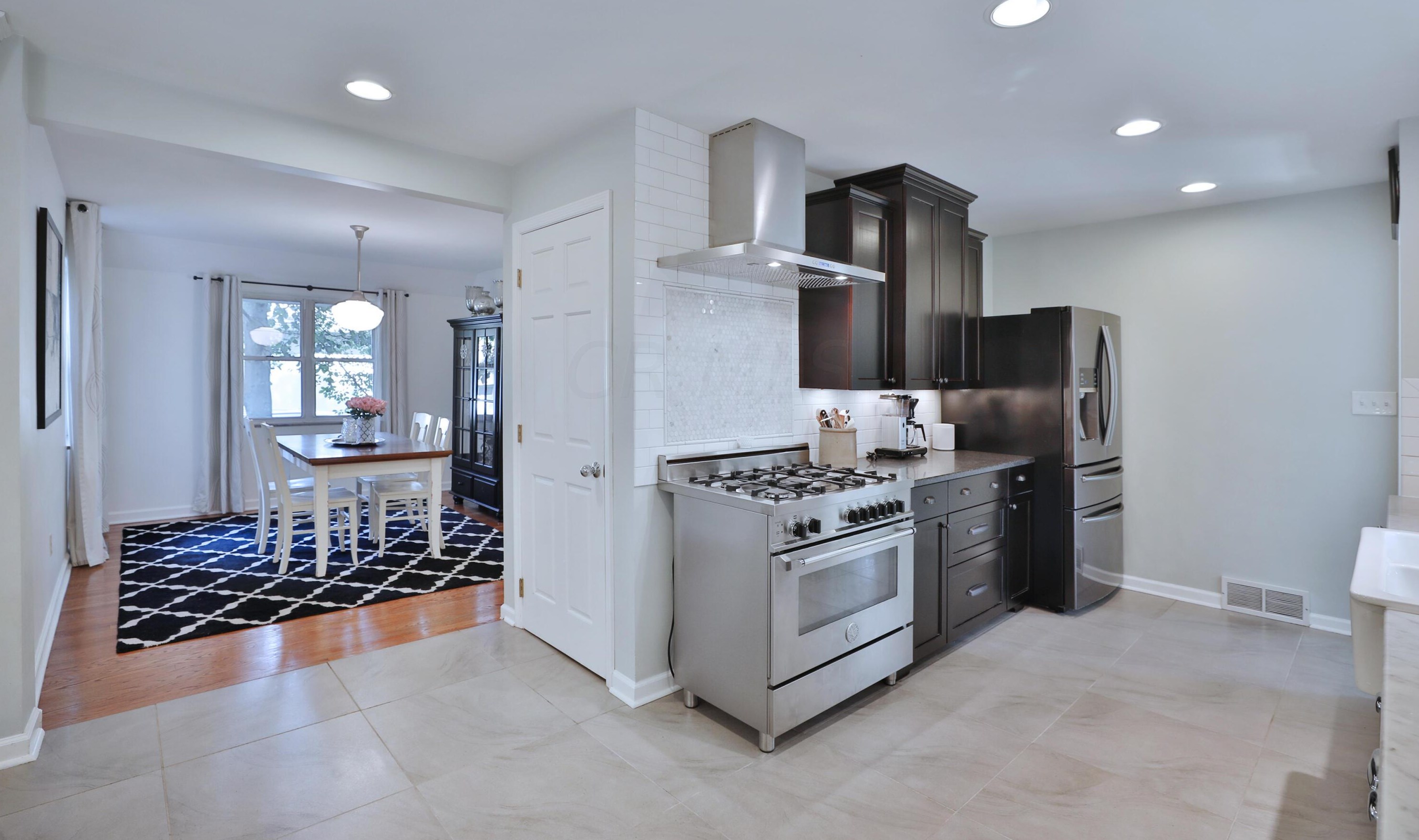 5713 Dover Ct, Columbus OH 43085-3808 exterior