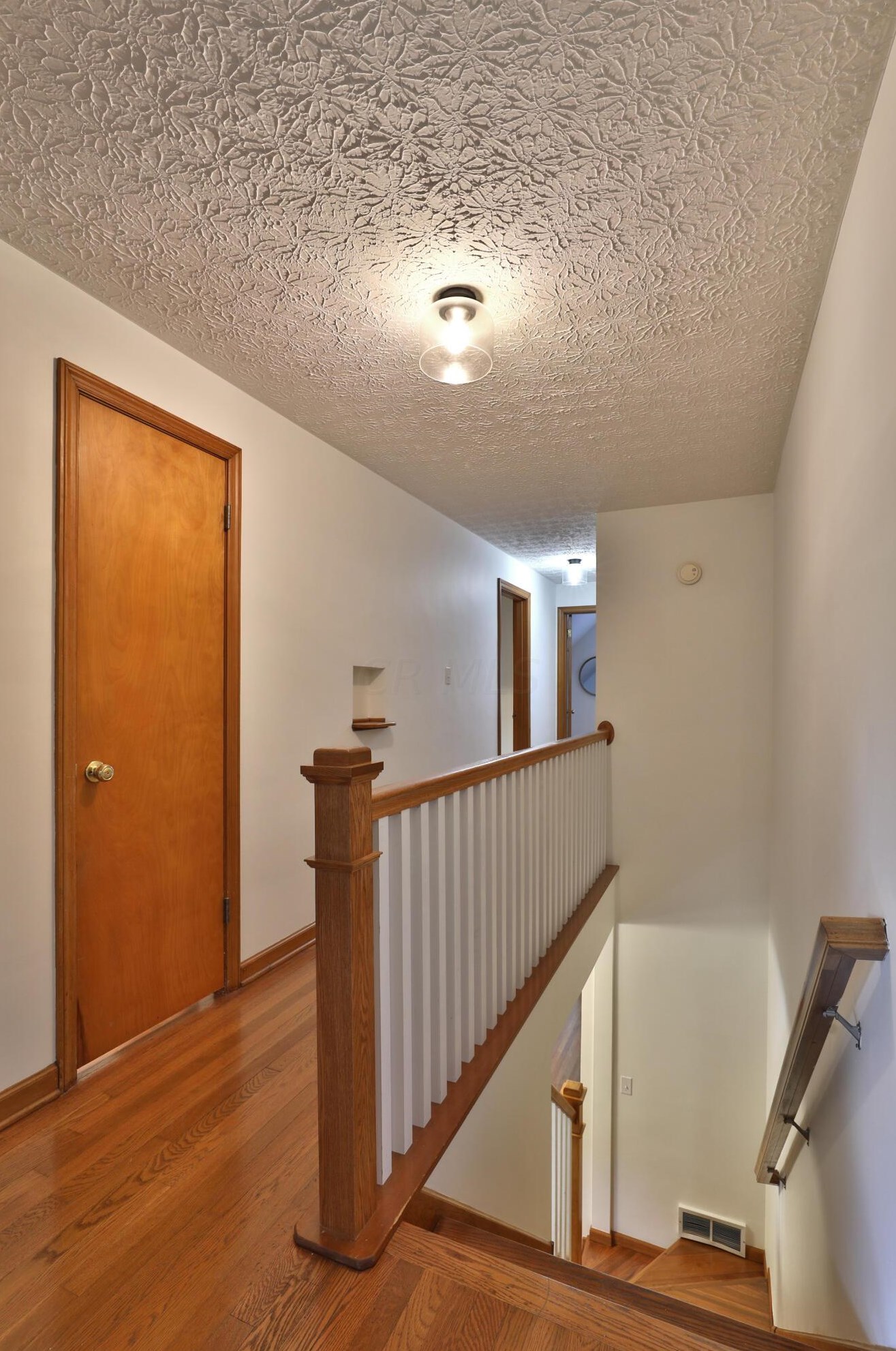 5713 Dover Ct, Columbus OH 43085-3808 exterior