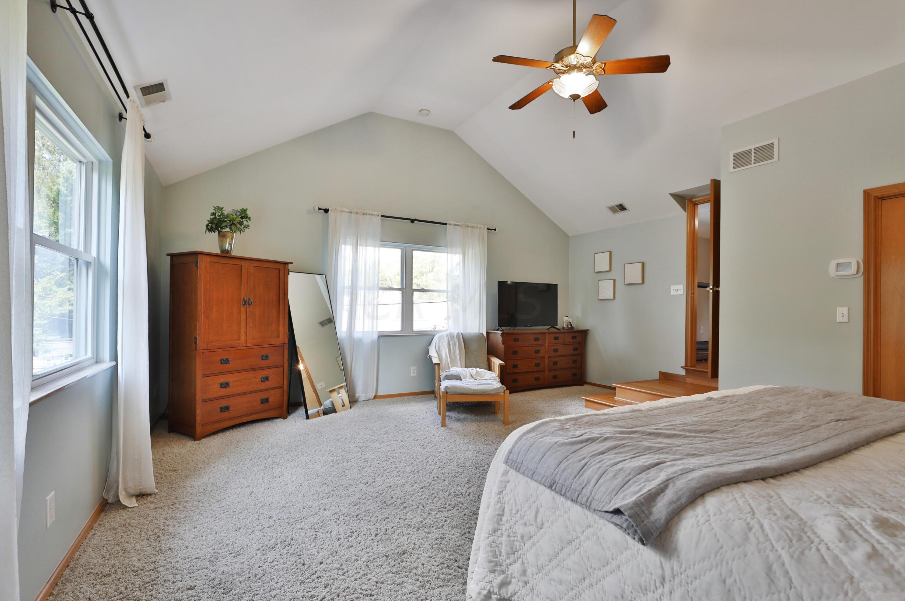 5713 Dover Ct, Columbus OH 43085-3808 exterior