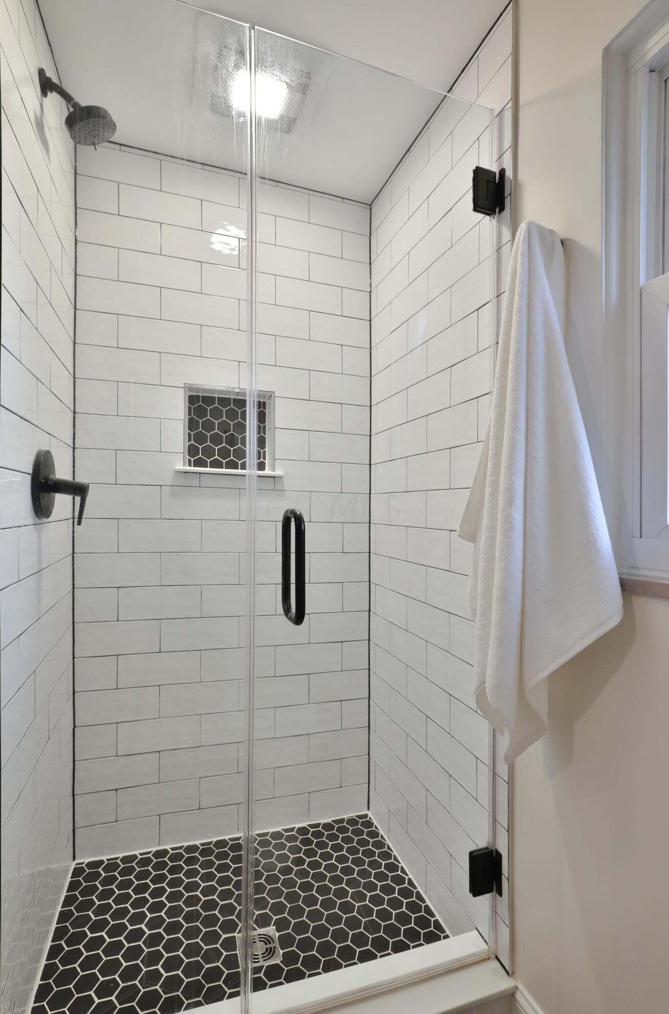 5713 Dover Ct, Columbus OH 43085-3808 exterior