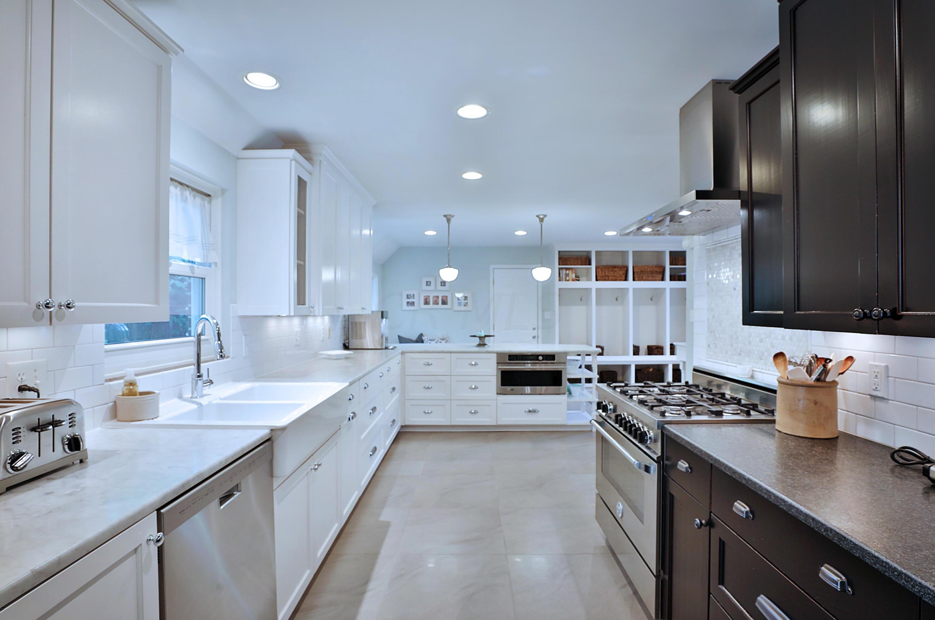 5713 Dover Ct, Columbus OH 43085-3808 exterior