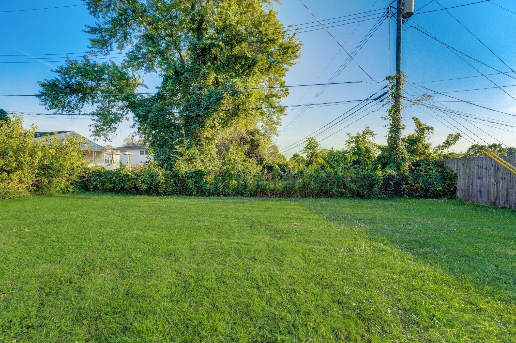 5123 Carbondale Dr, Columbus OH  43232-4522 exterior