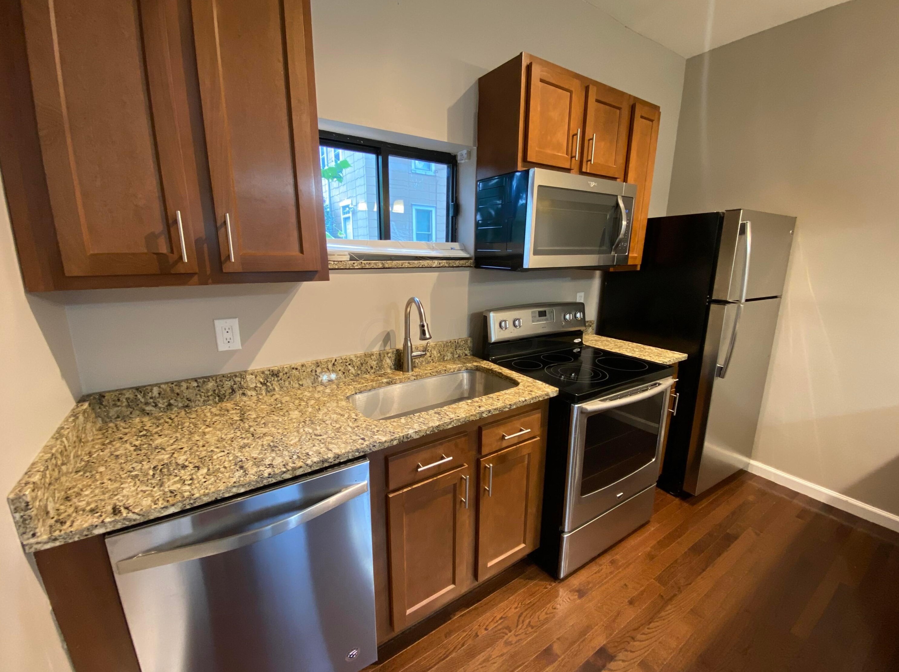 2263 Indianola Ave, Columbus OH 43202-3024 exterior