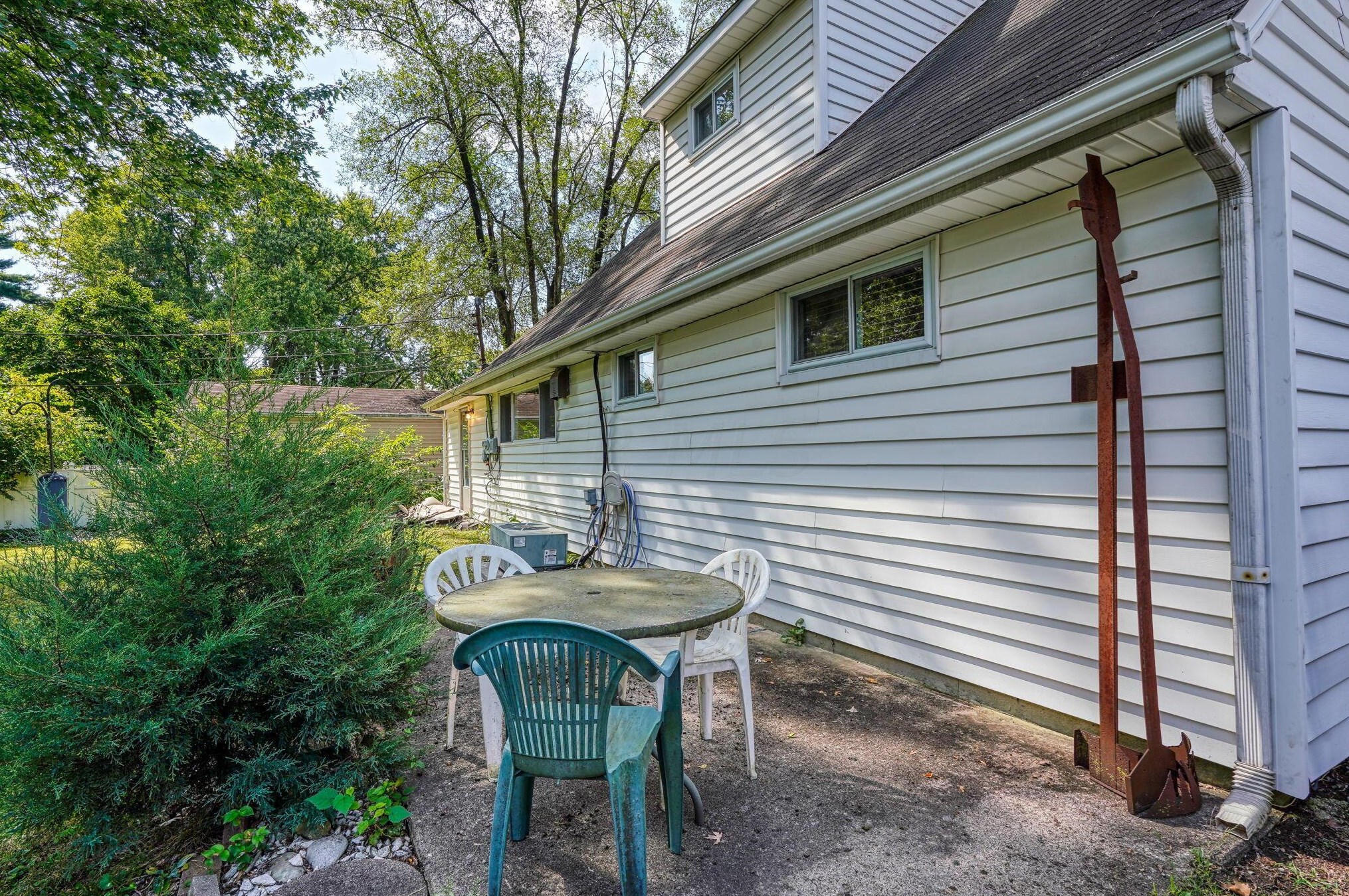 862 Afton Rd, Columbus OH 43221-1680 exterior