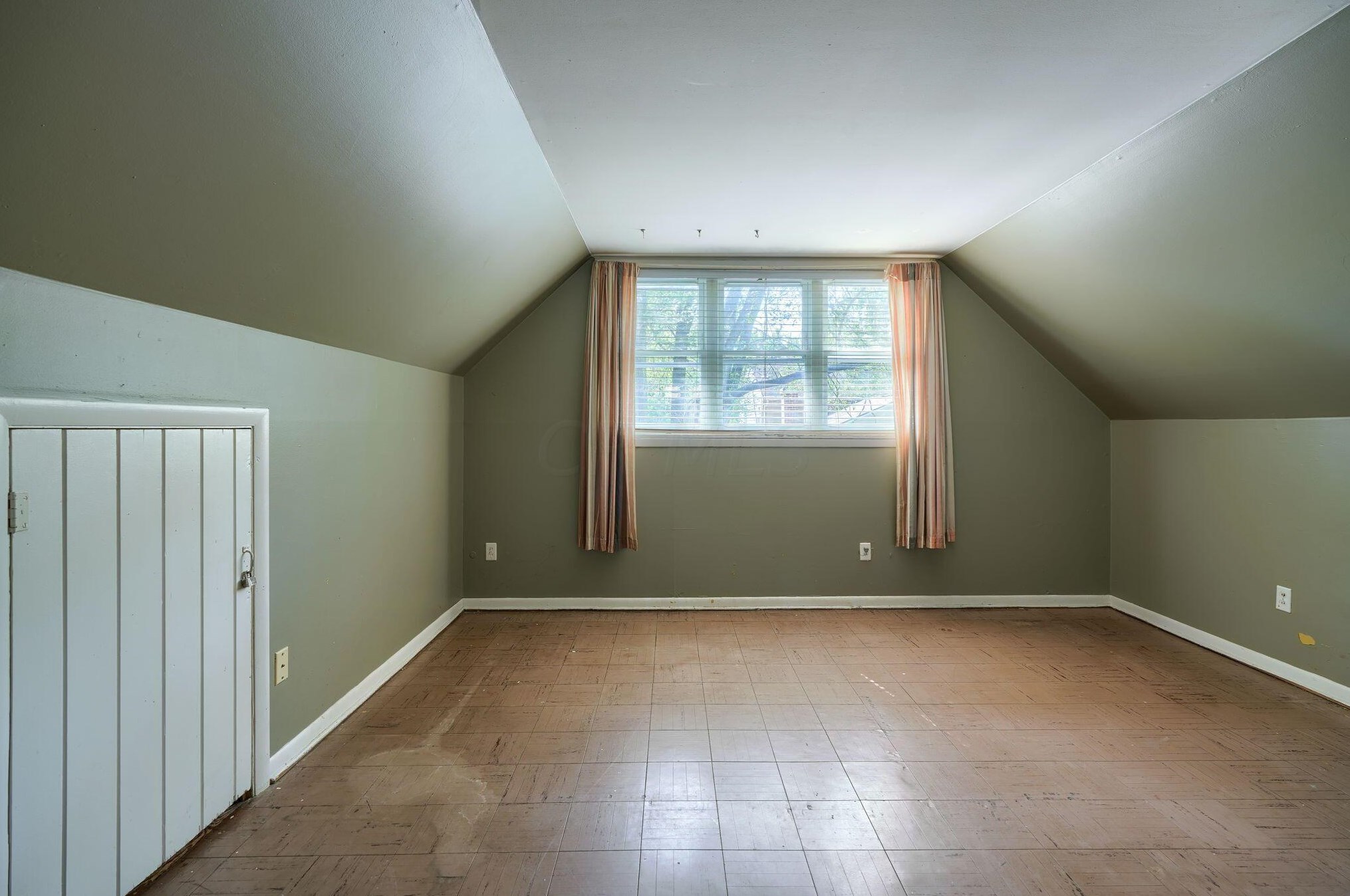 862 Afton Rd, Columbus OH 43221-1680 exterior