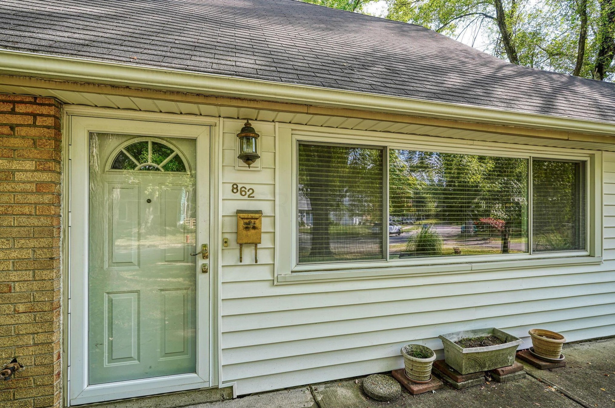 862 Afton Rd, Columbus OH 43221-1680 exterior