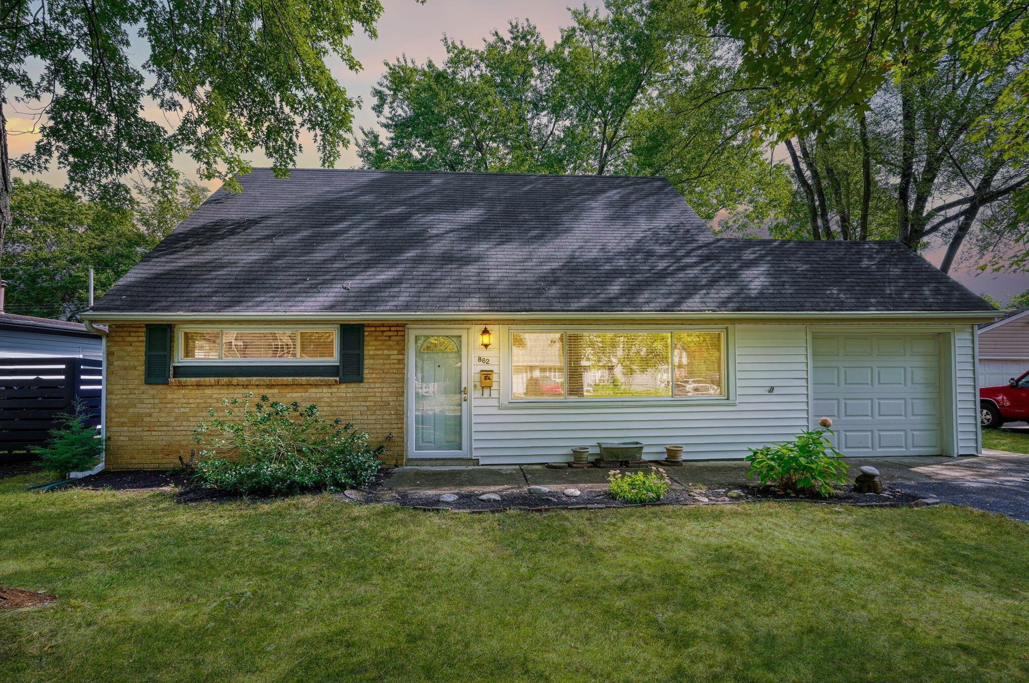 862 Afton Rd, Columbus OH 43221-1680 exterior