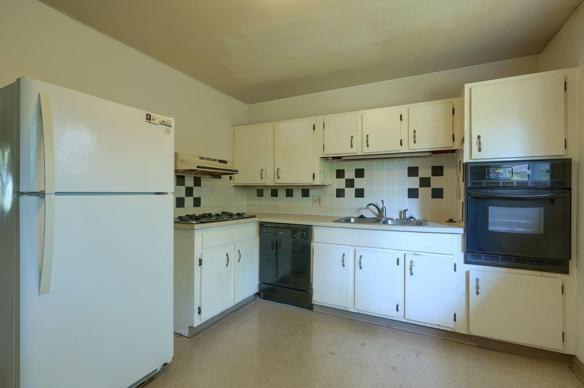 862 Afton Rd, Columbus OH 43221-1680 exterior