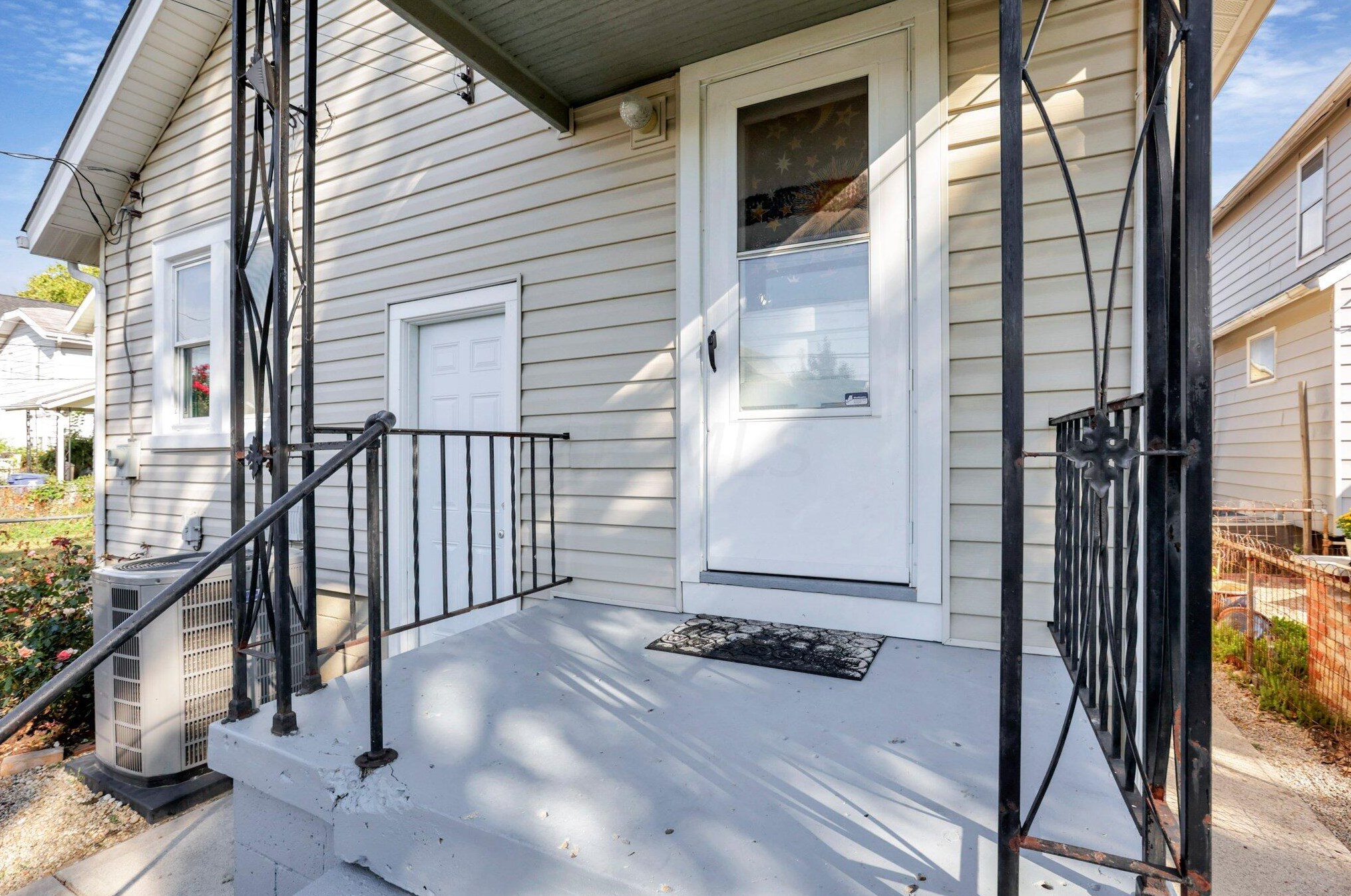 277 Markison Ave, Columbus OH 43207-1130 exterior