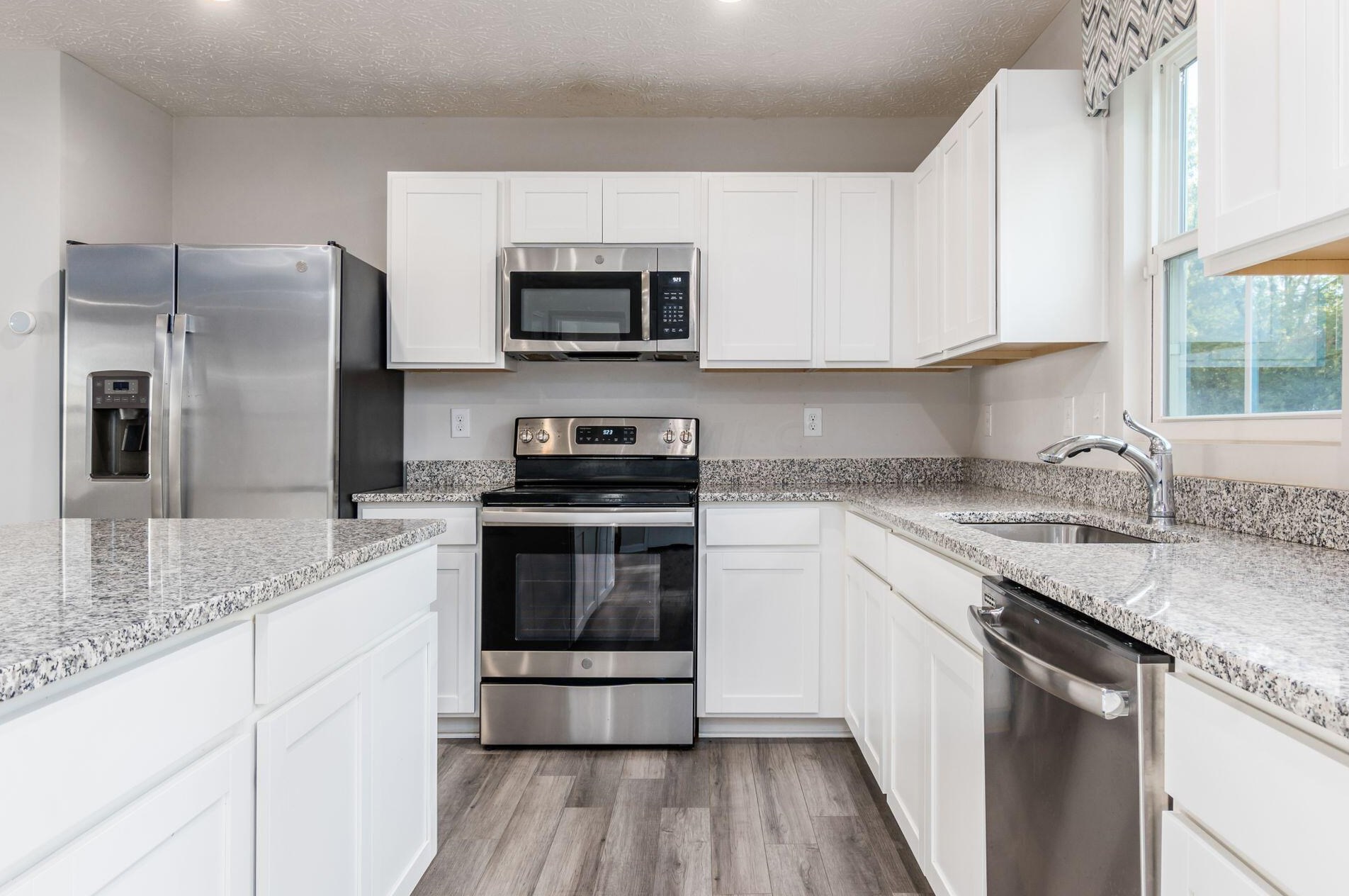 4216 Salt Spring Ln, Columbus OH  43207 exterior