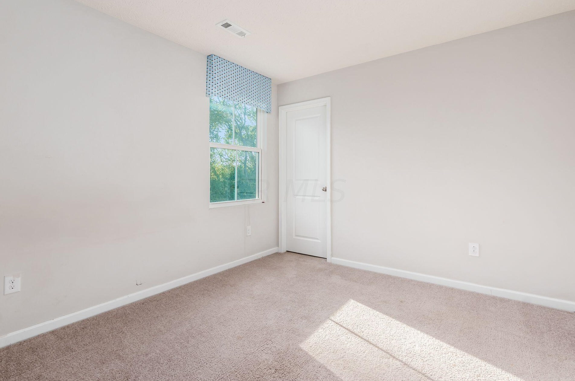 4216 Salt Spring Ln, Columbus OH  43207 exterior