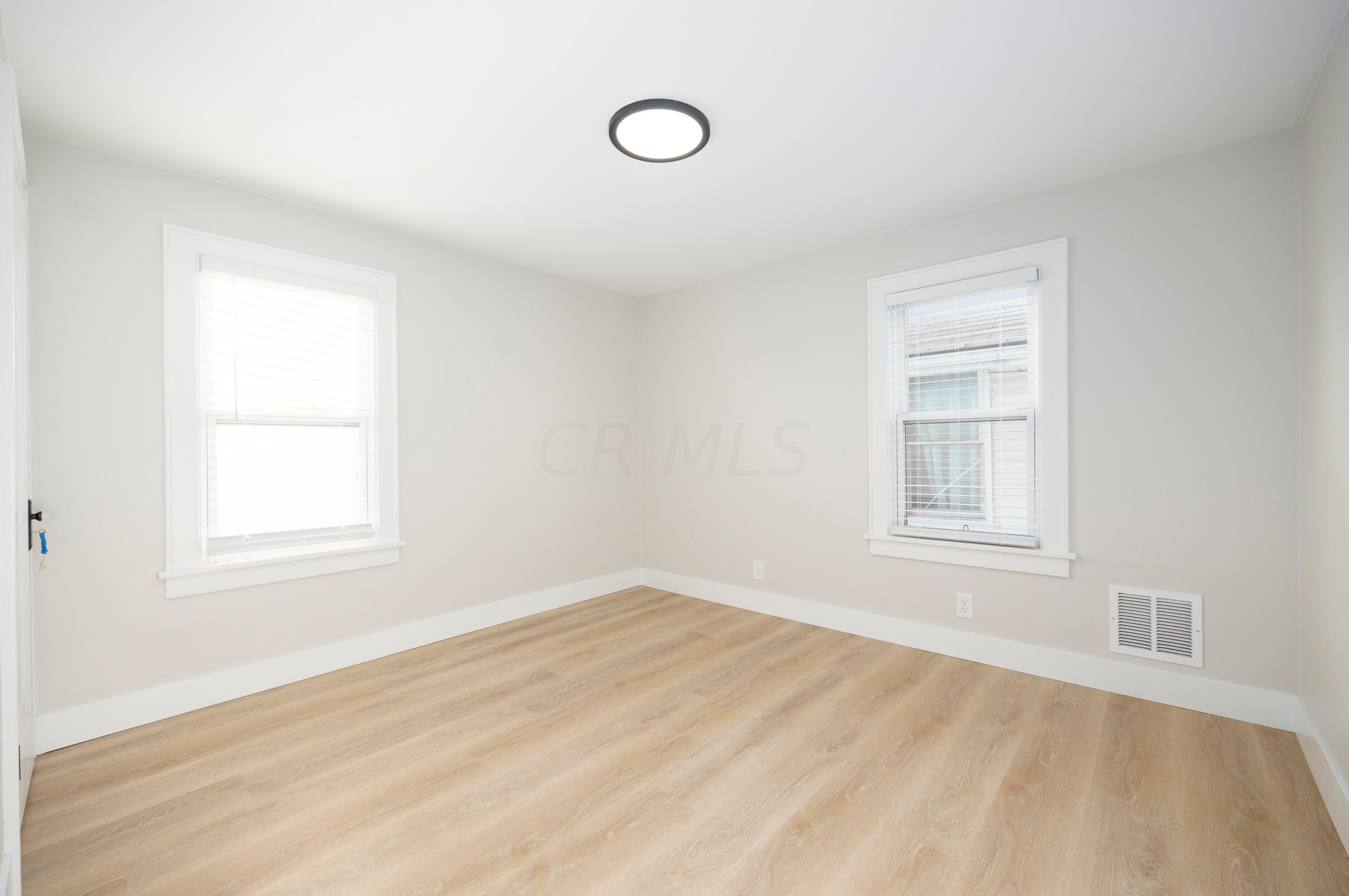 603 Townsend Ave, Columbus OH 43223-1824 exterior