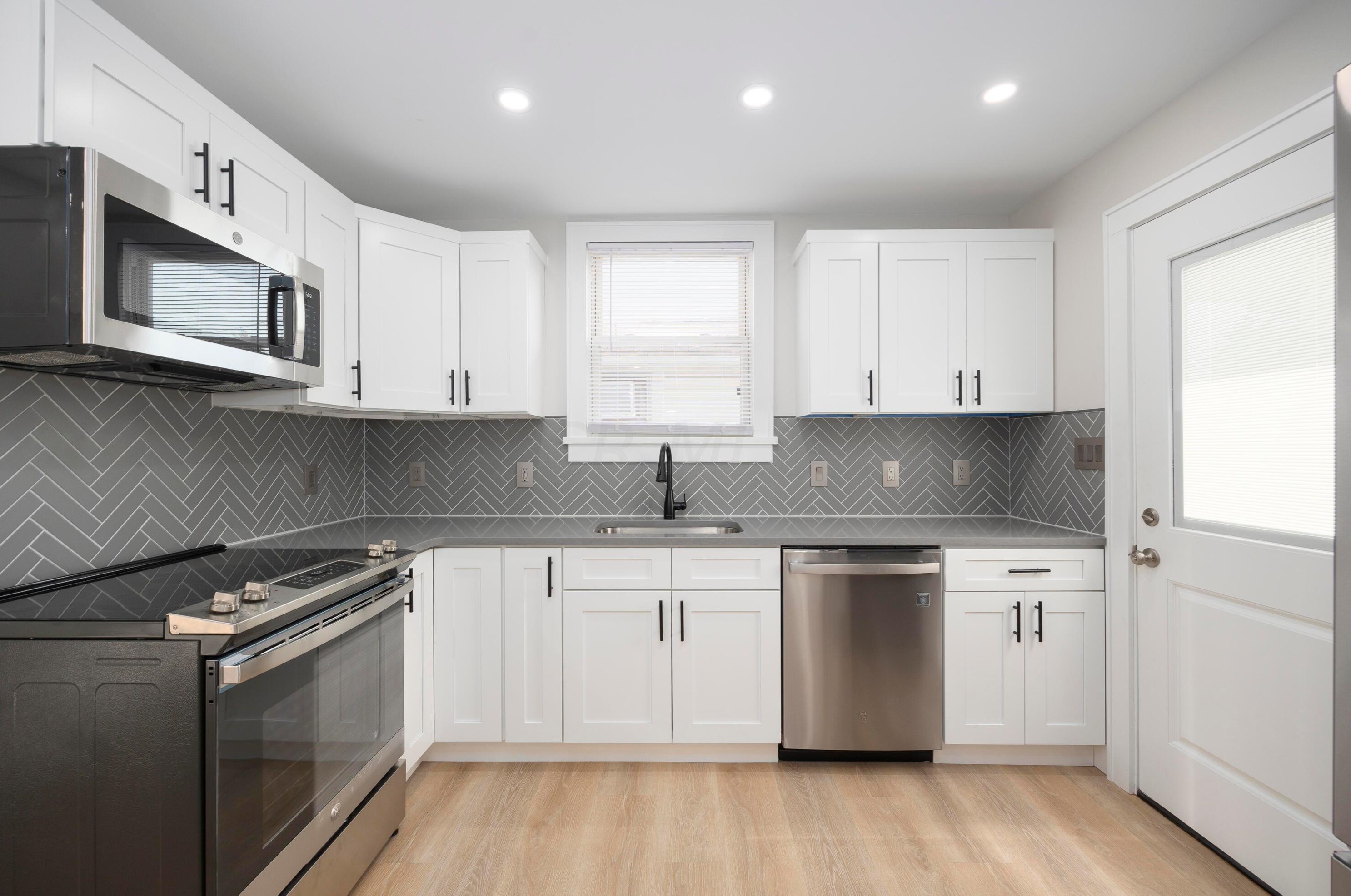 603 Townsend Ave, Columbus OH 43223-1824 exterior