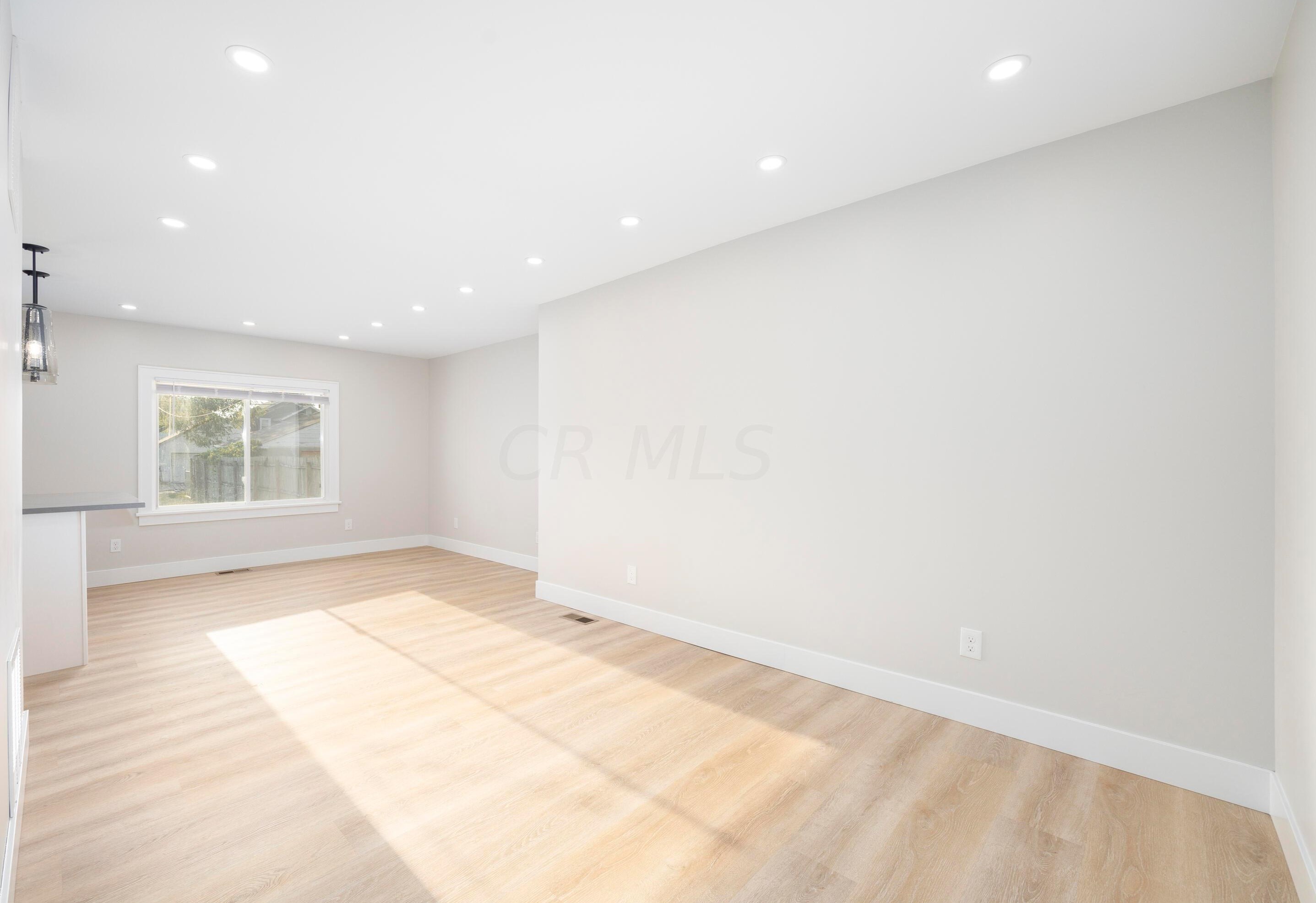 603 Townsend Ave, Columbus OH 43223-1824 exterior