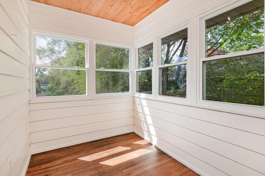 483 Hudson St, Columbus OH 43202-2704 exterior