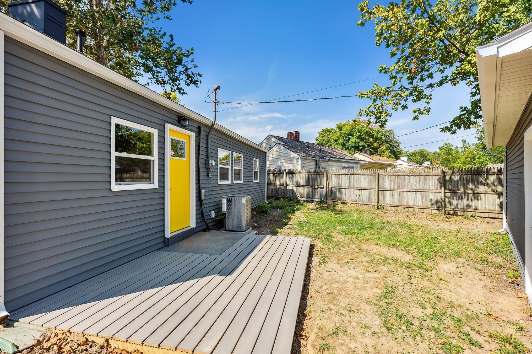 428 Hampton Rd, Columbus OH 43213-2731 exterior