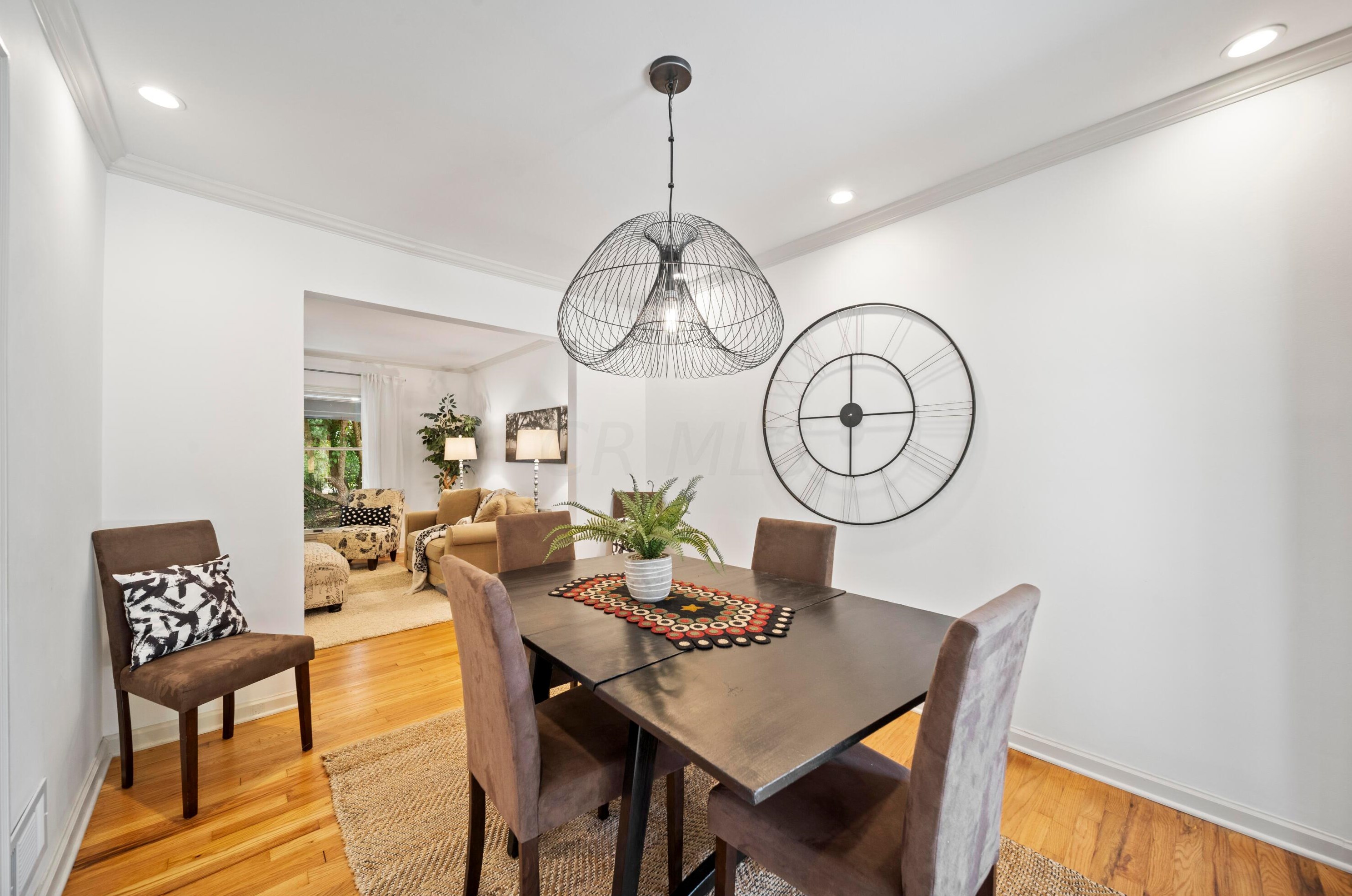 316 Cyn Dr, Columbus OH 43214-3110 exterior