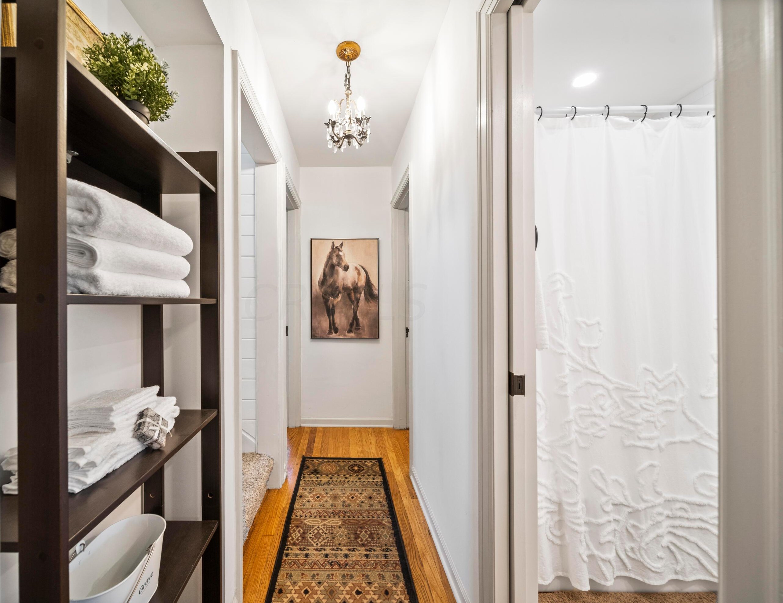 316 Cyn Dr, Columbus OH 43214-3110 exterior